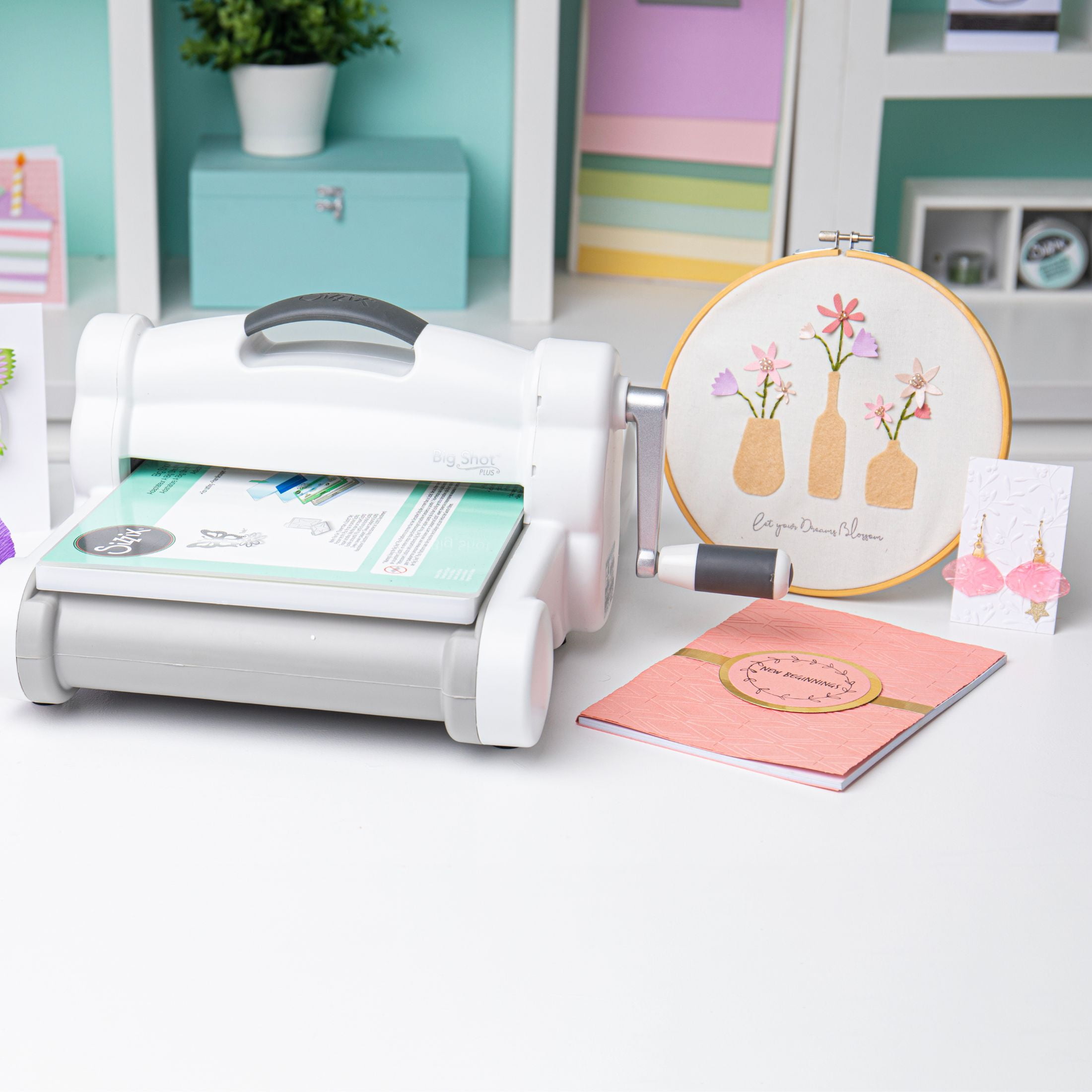 Sizzix Big Shot Plus Manual Die-Cut Machine, 9 inch - Image 3