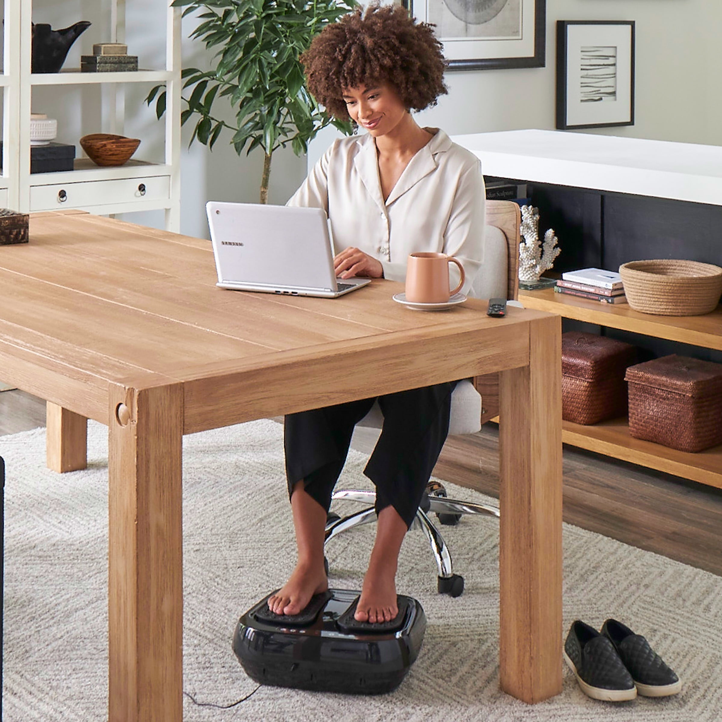 Foot Massager ? Vibrating Platform with Rotating Acupressure for Feet and Legs with Remote Control Included by Bluestone (Black) - Image 10