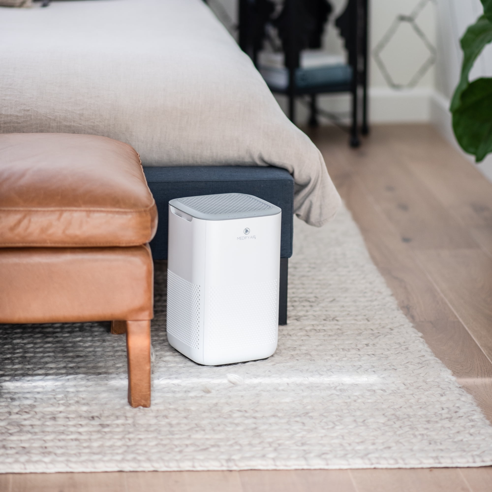 Medify Air MA-14 White Air Purifier | 3-in-1 Pre-Filter, HEPA H13 & Activated Carbon Filter | Removes Smoke, Dust & Odors | 428 Sq Ft | 1-Pack - Image 2