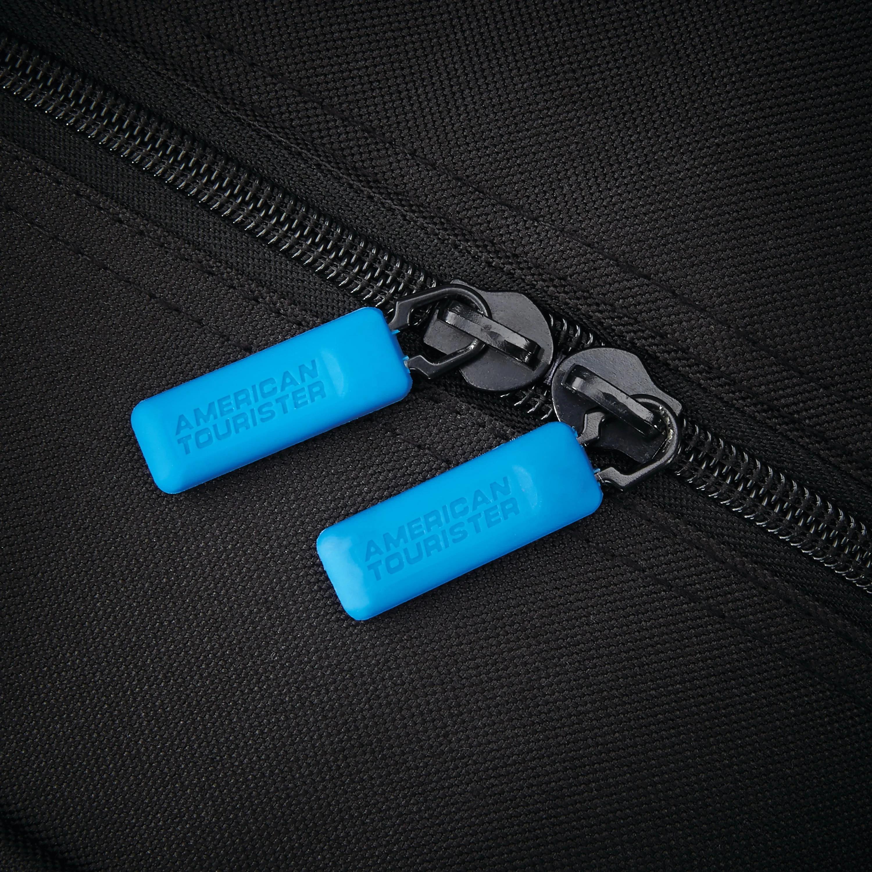 American Tourister Exo Hybrid Softside Rolling Duffel (Expandable) - Image 9