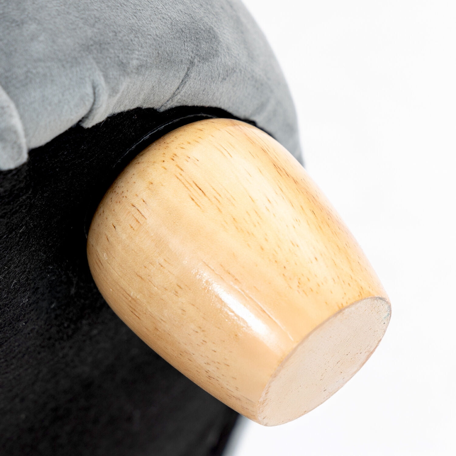 Critter Sitters 28-In. Faux-Velvet Gray Oval Pet Bed for Small-Sized Dogs and Cats - Image 12