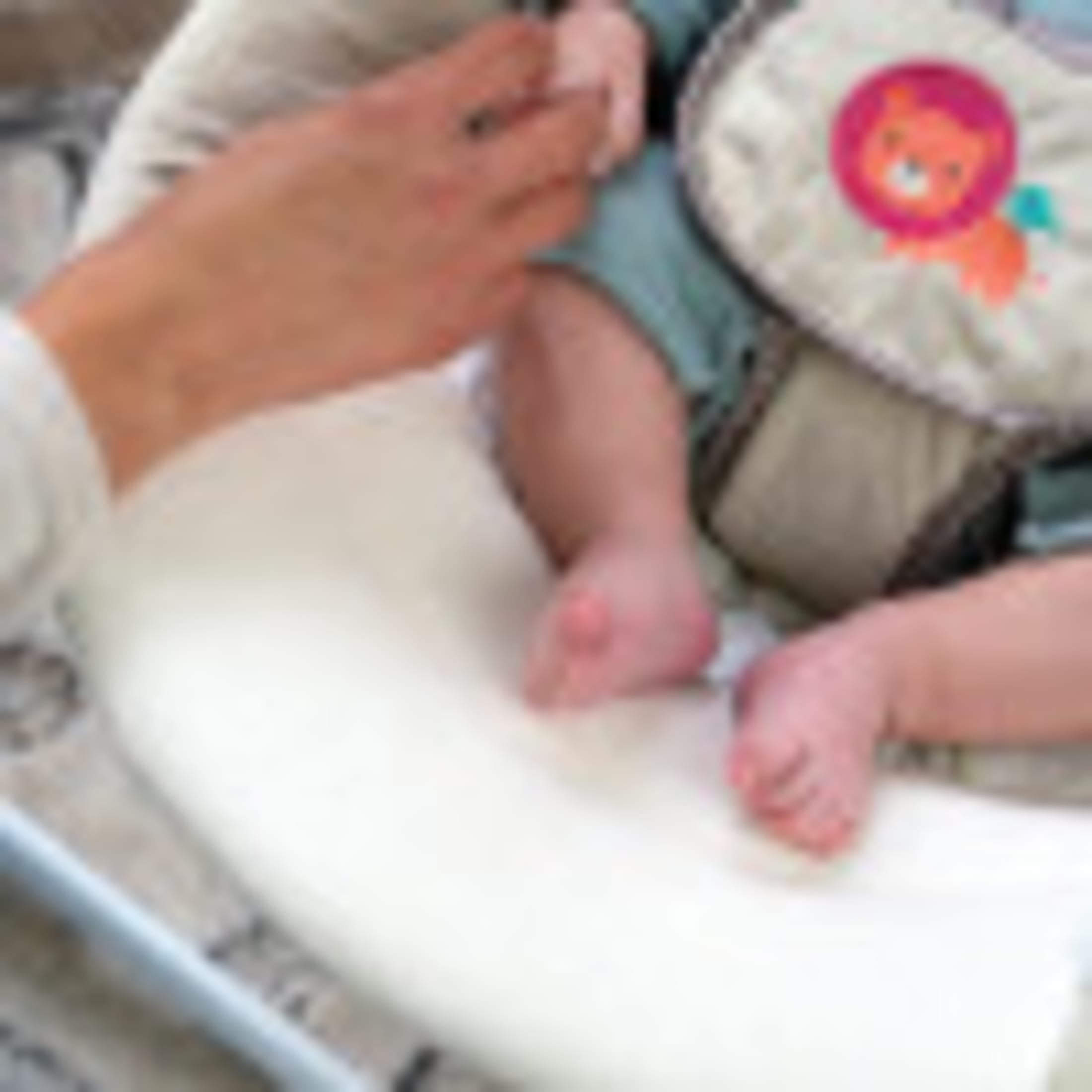 Ingenuity Soothe 'N Delight 6-Speed Portable Baby Swing with Music - Cozy Kingdom, Ages 0-9 Months, Unisex - Image 9