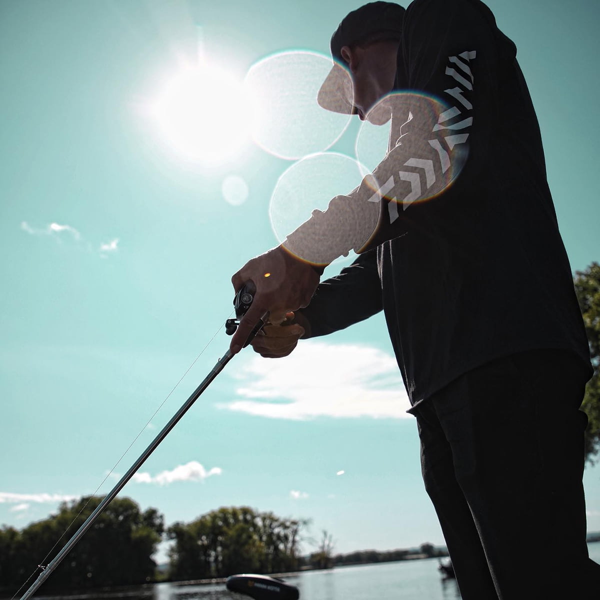 Daiwa Reel Saltist Spinning - Image 4