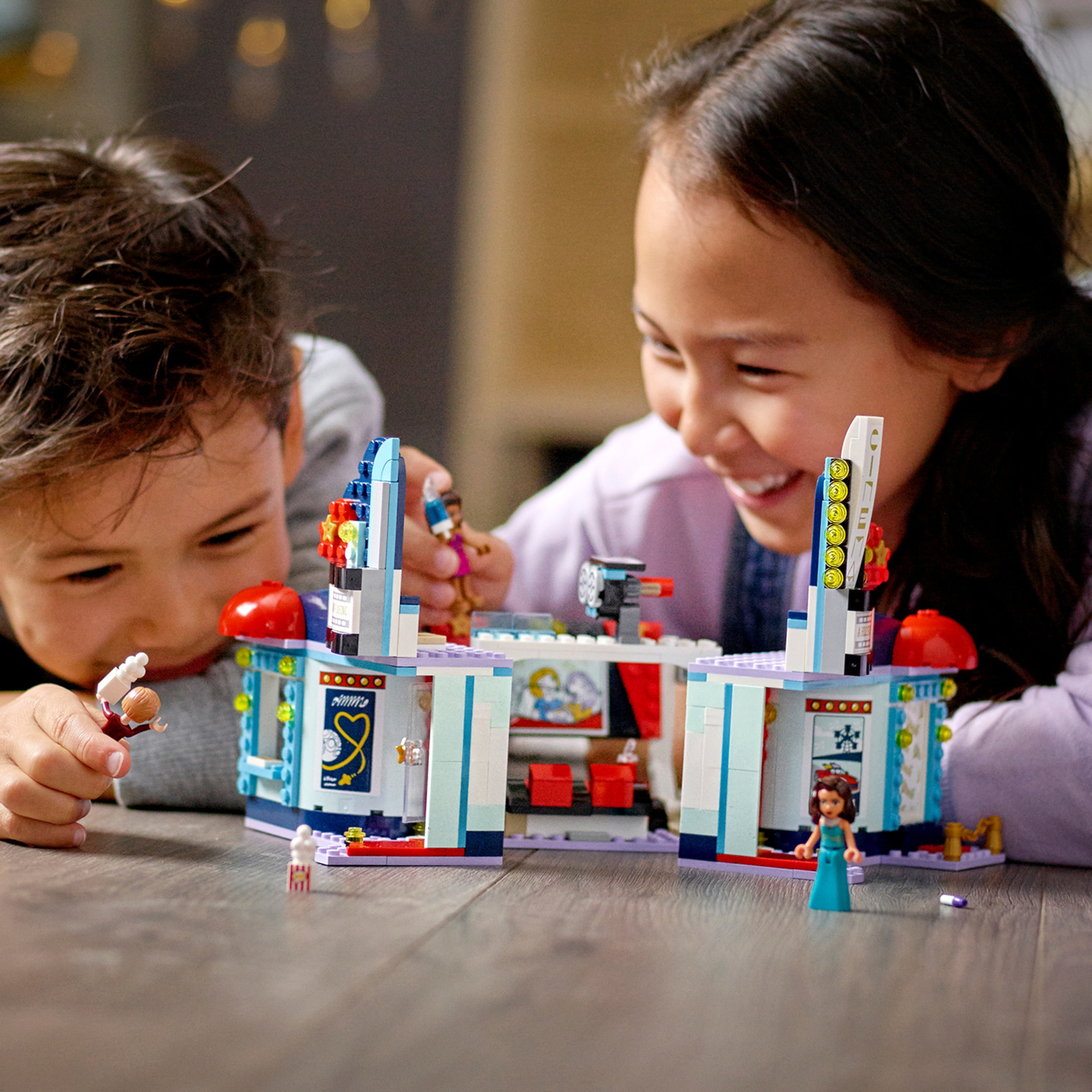 LEGO Friends Heartlake City Movie Theater Set 41448 Building Toy; Great Gift for Kids (451 Pieces) - Image 3