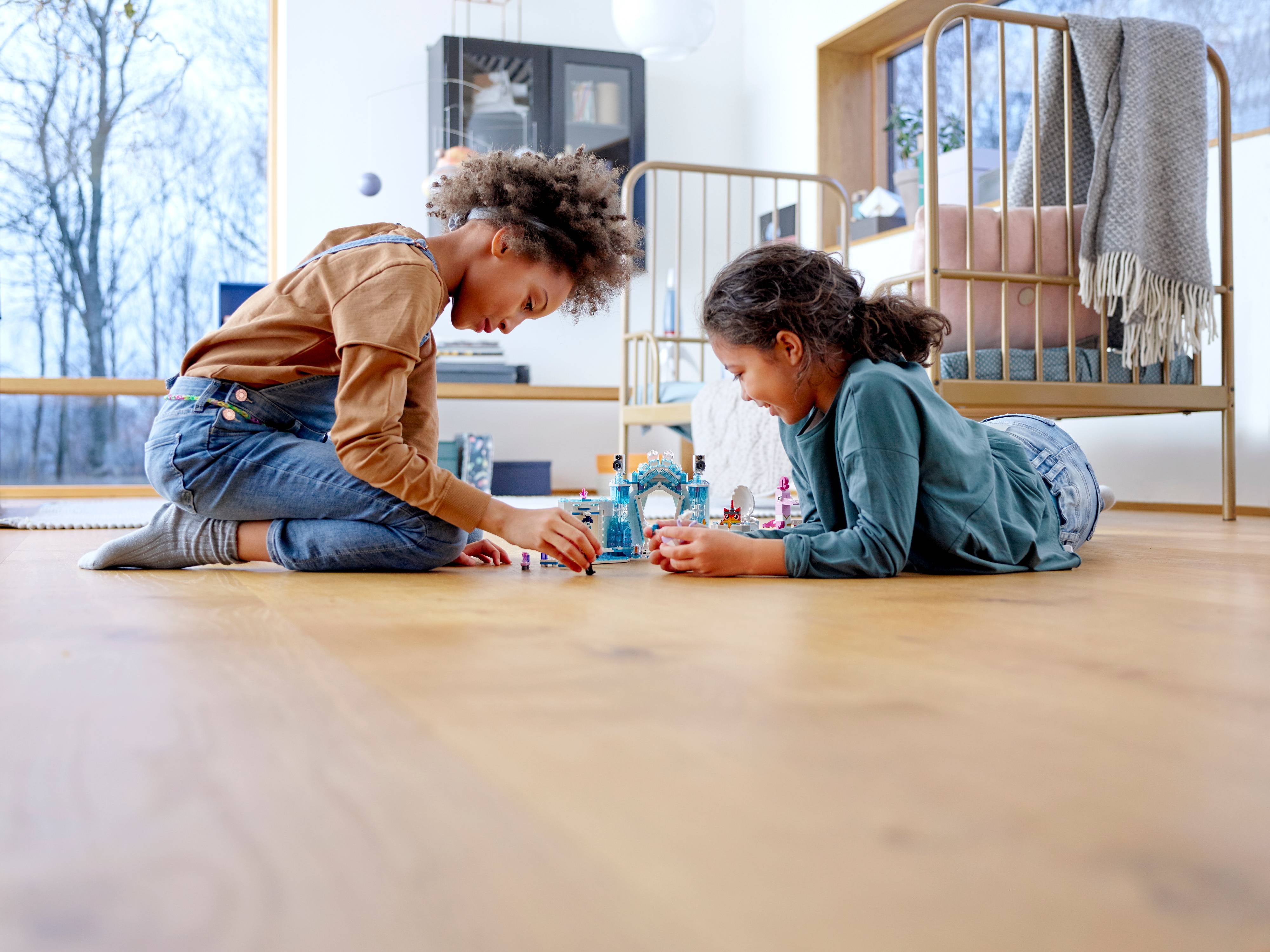 LEGO Movie Shimmer & Shine Sparkle Spa! 70837 - Image 3