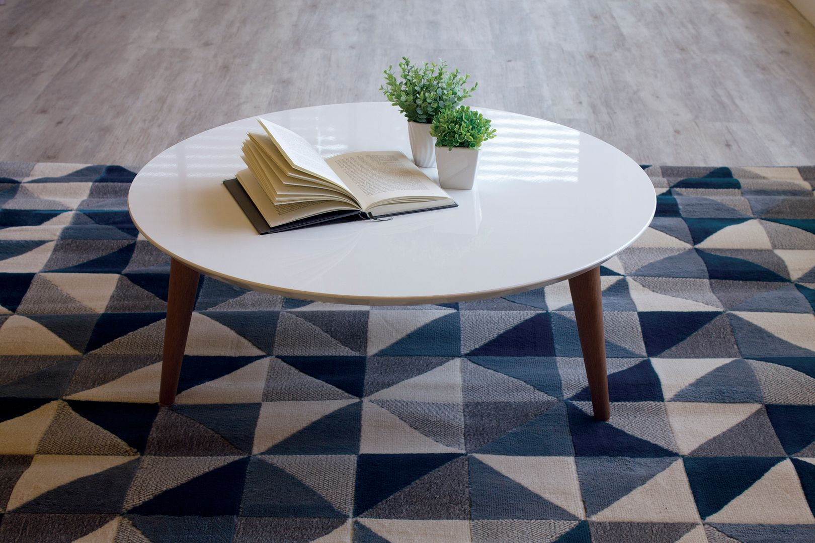 Manhattan Comfort Moore 31.50" Round Low Coffee Table in White - Image 3