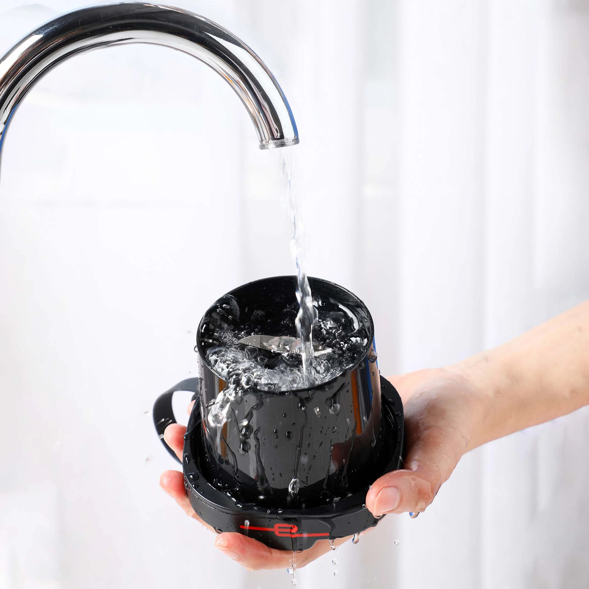 Kognita Portable 17 oz Battery Powered Blender, Black - Image 11