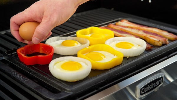 Cuisinart Reversible Cast Iron Grill/Griddle Plate - Image 4