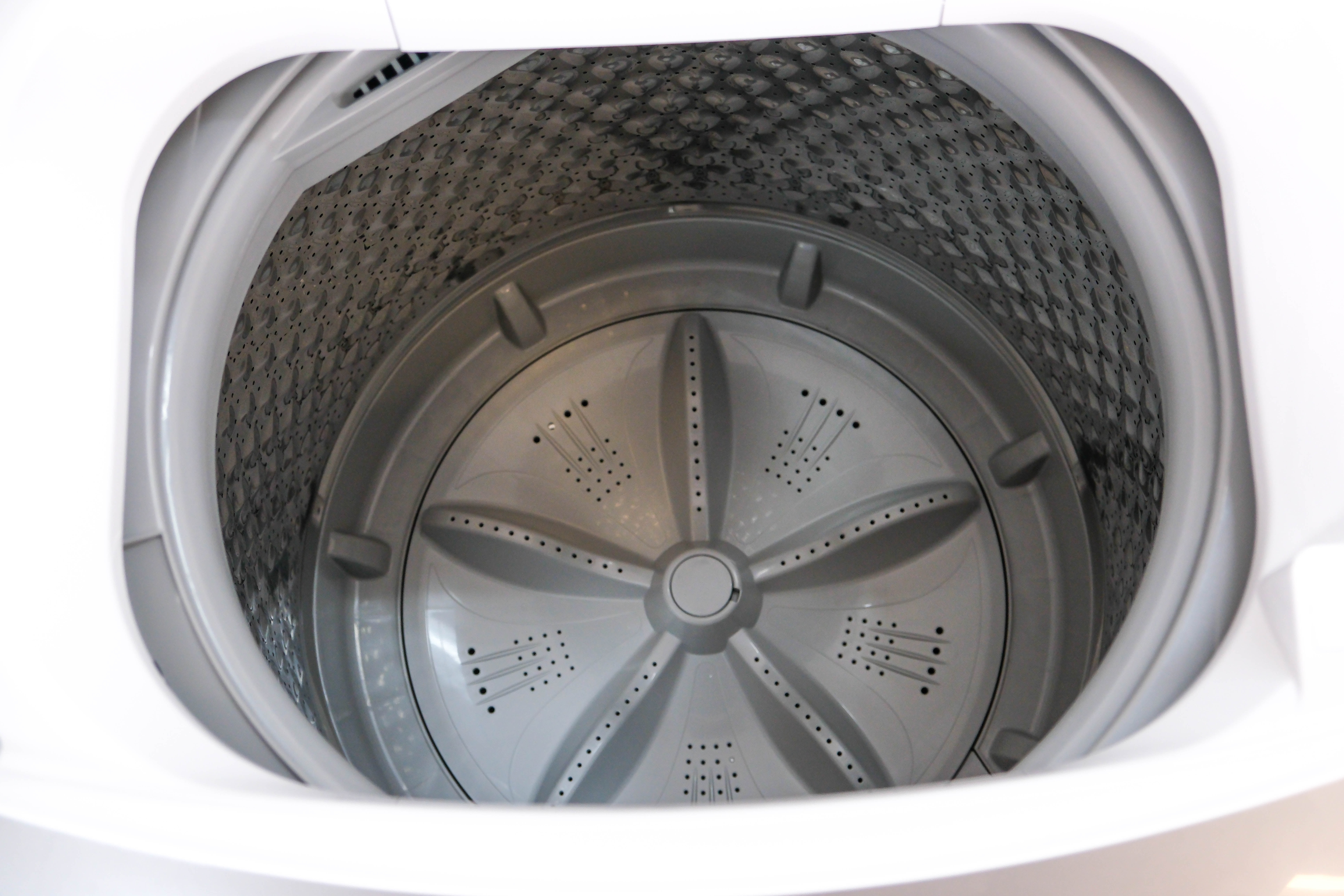 Hamilton Beach 3.0 Cu. Ft. Portable Washer , HBPW302, White - Image 5