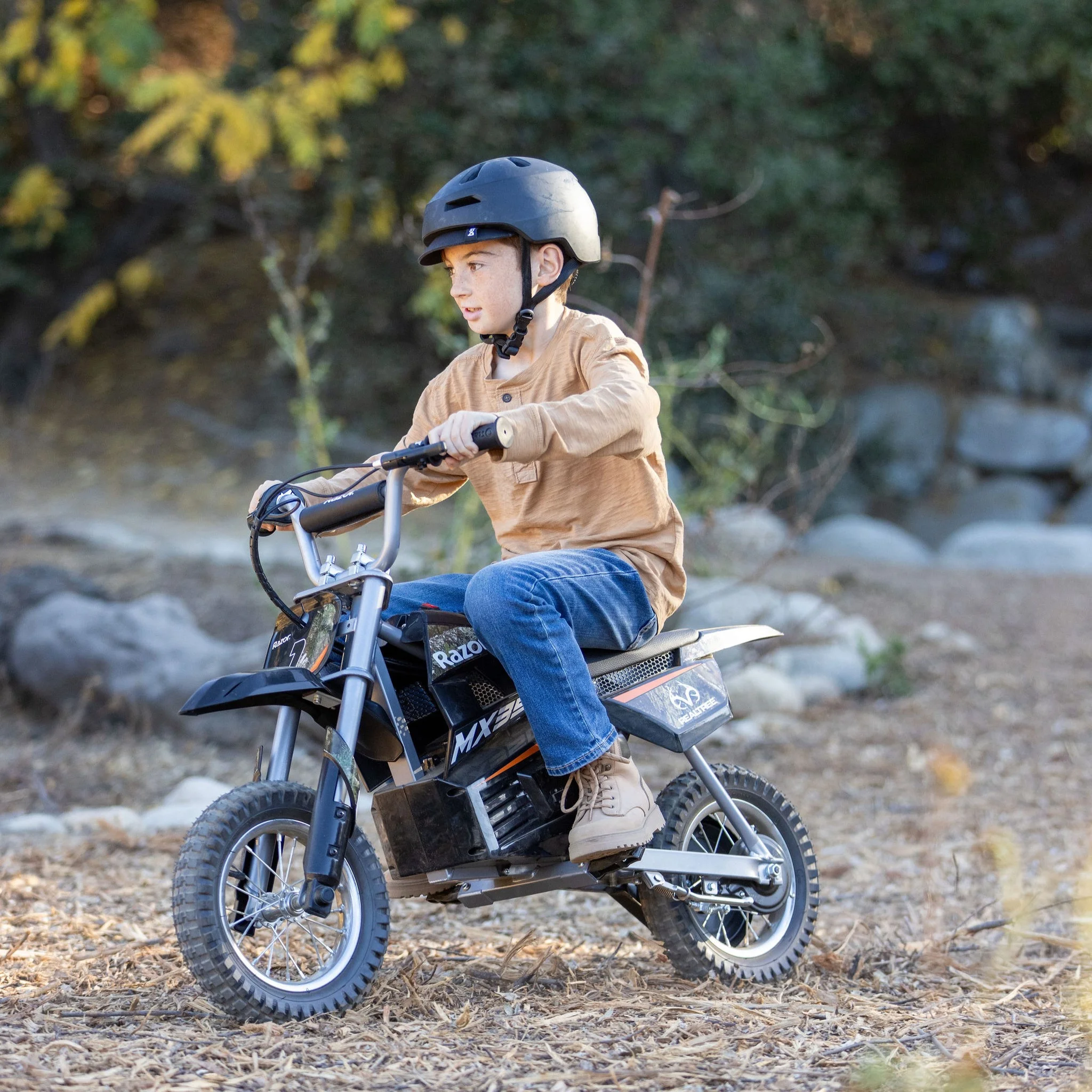 Razor x Realtree Dirt Rocket MX350 - 24V Electric-Powered Dirt Bike, up to 14 mph, for Child 8+ - Image 6