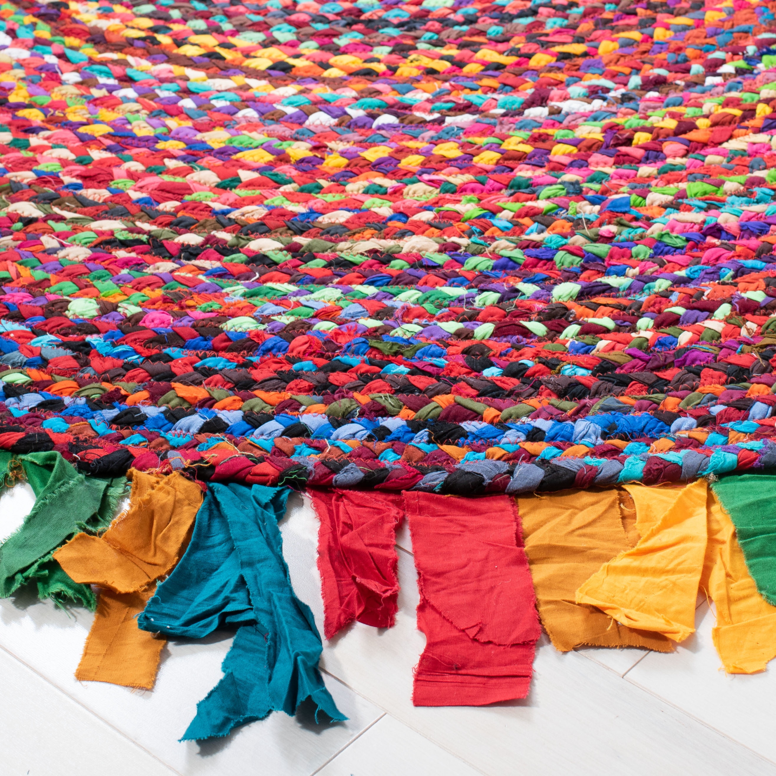 SAFAVIEH Braided Paisley Transitional Cotton Reversible Area Rug, Red/Multi, 5' x 5' Round - Image 3