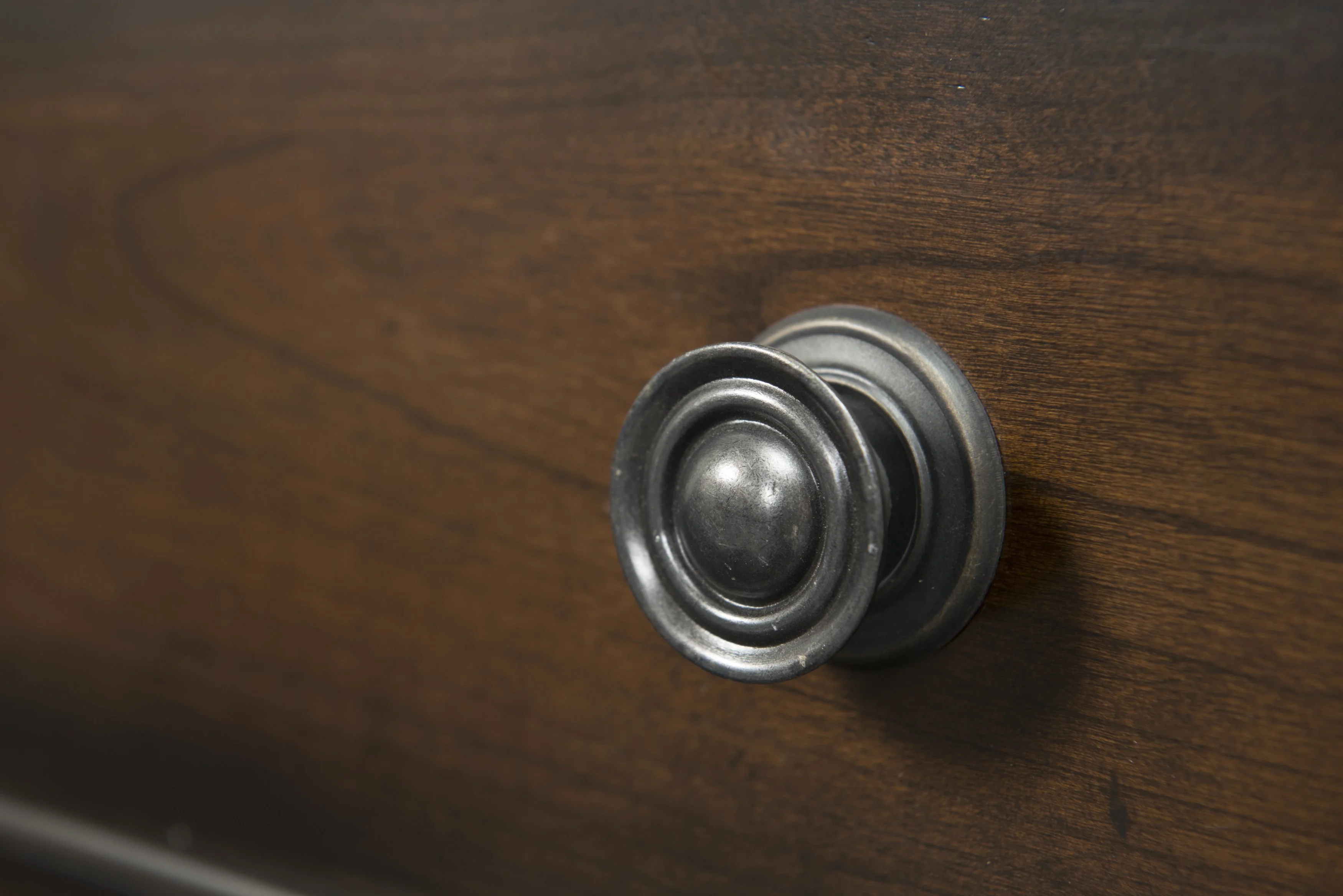 Picket House Furnishings Kingsley Nightstand w/ USB Walnut - Image 7