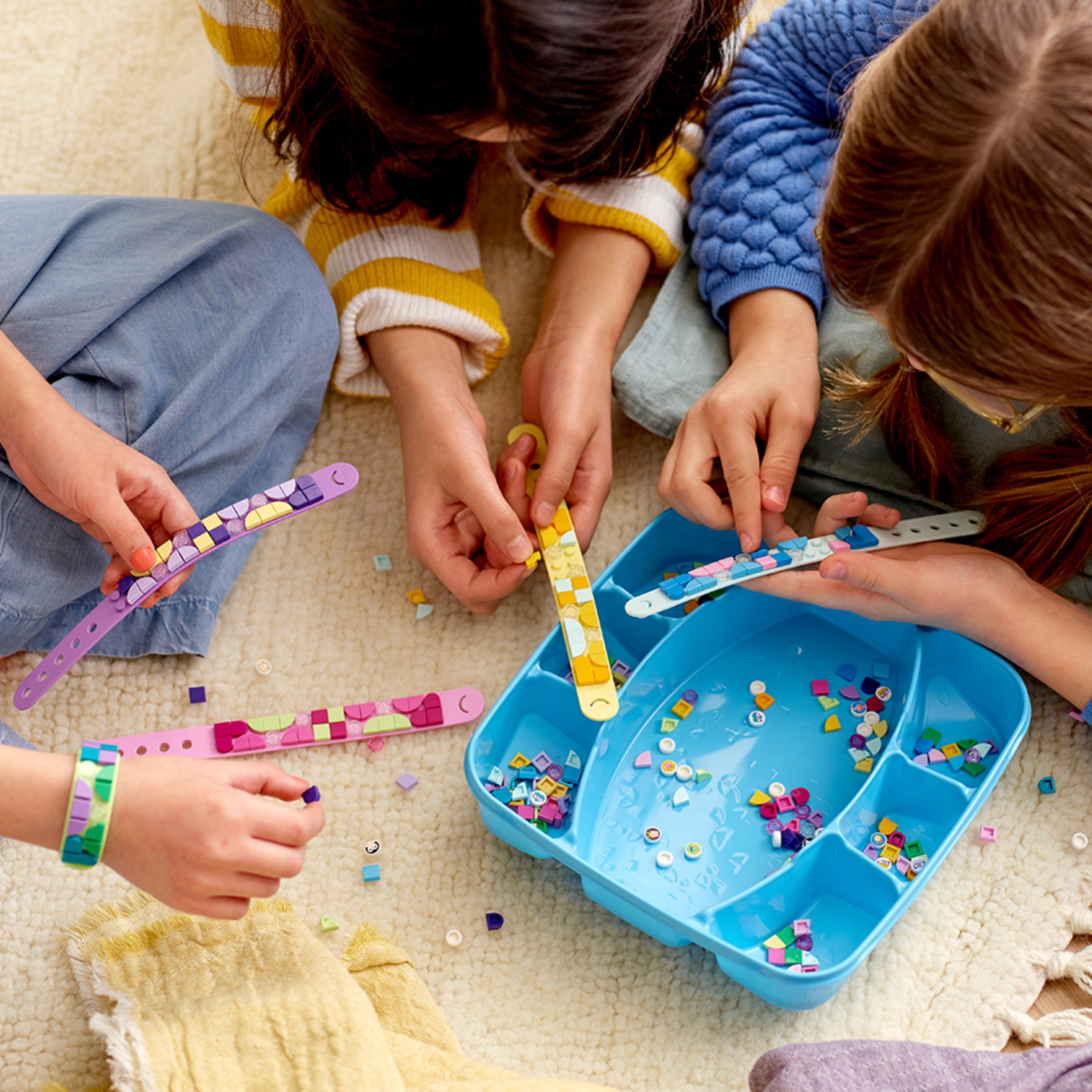 LEGO DOTS Bracelet Mega Pack 41913 DIY Creative Craft Bracelet-Making Kit, Building Toy for Kids (300 Pieces) - Image 5