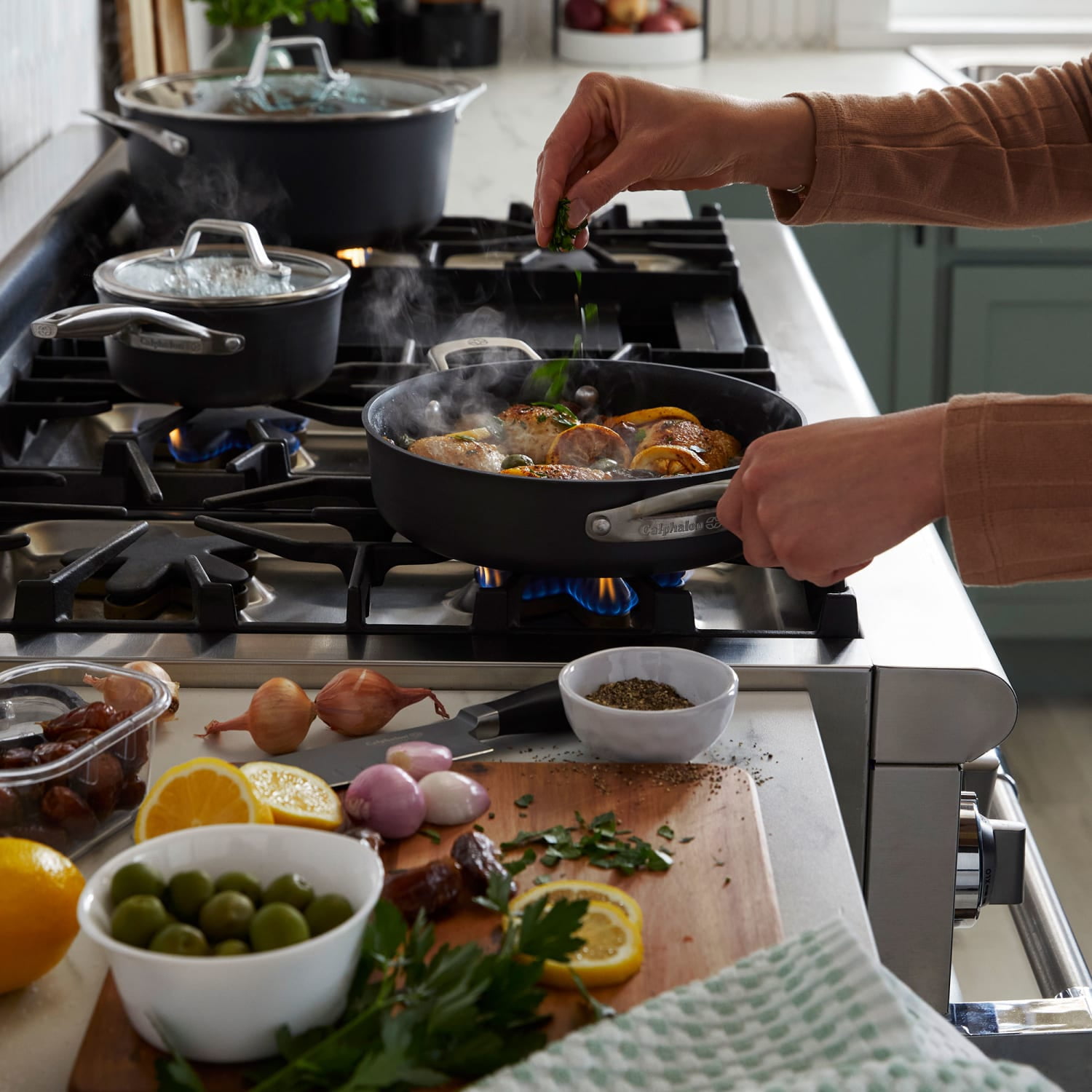 Calphalon Premier Hard-Anodized Nonstick 10-Inch and 12-Inch Fry Pan Set - Image 3