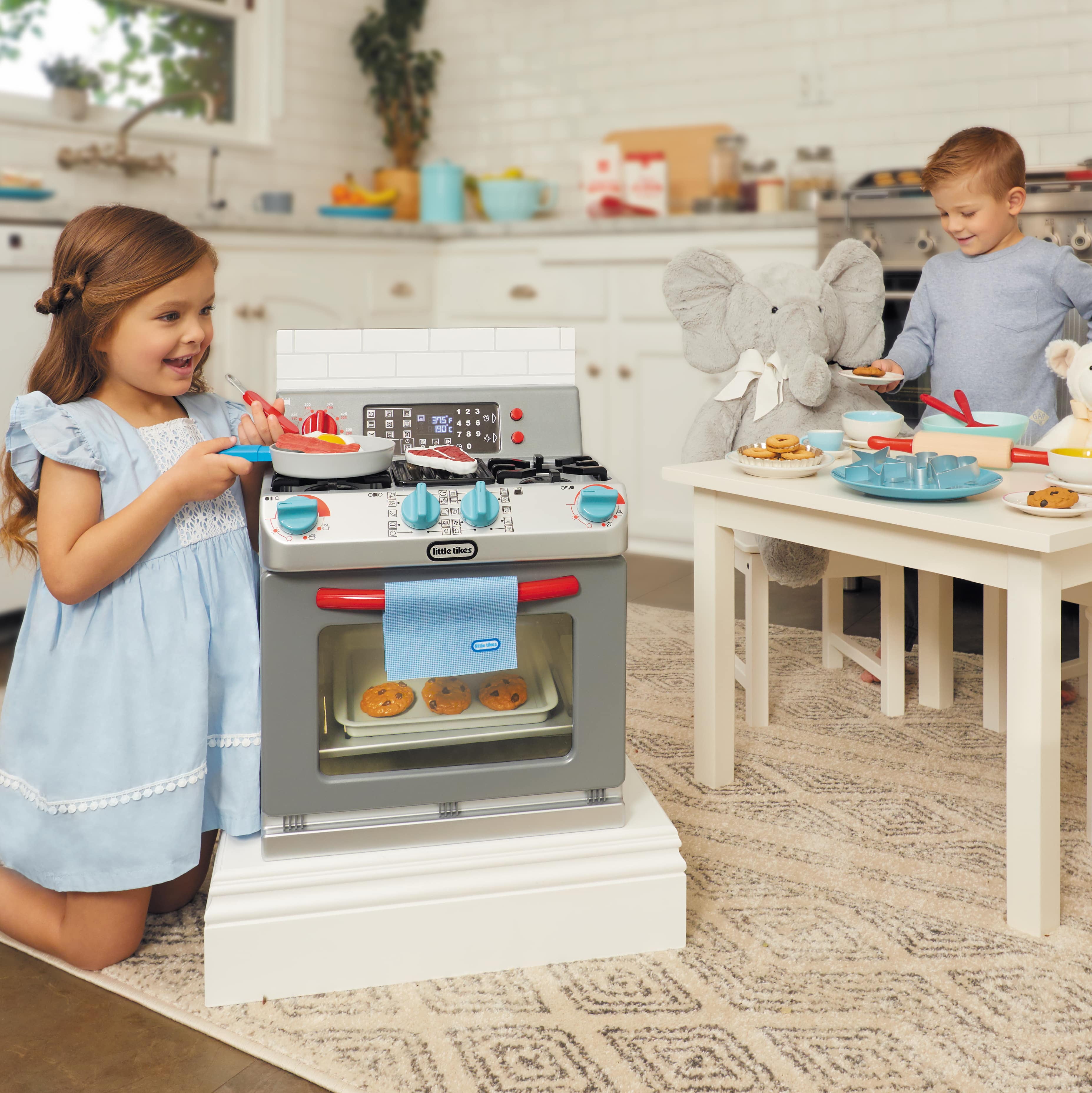 Little Tikes First Oven, Pretend Play Appliance with 11 Kitchin Accessories & Realistic Cooking Sounds, Kids Ages 2+ - Image 4