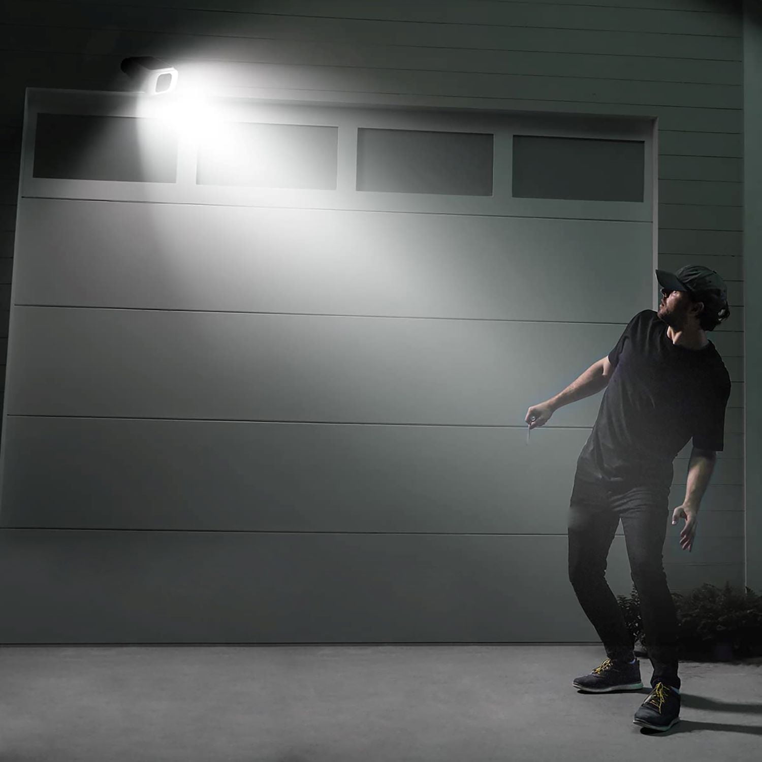 eufy SoloCam S230 Wireless 2K Solar Powered Camera w/Spotlight, No Monthly Fee - Image 10