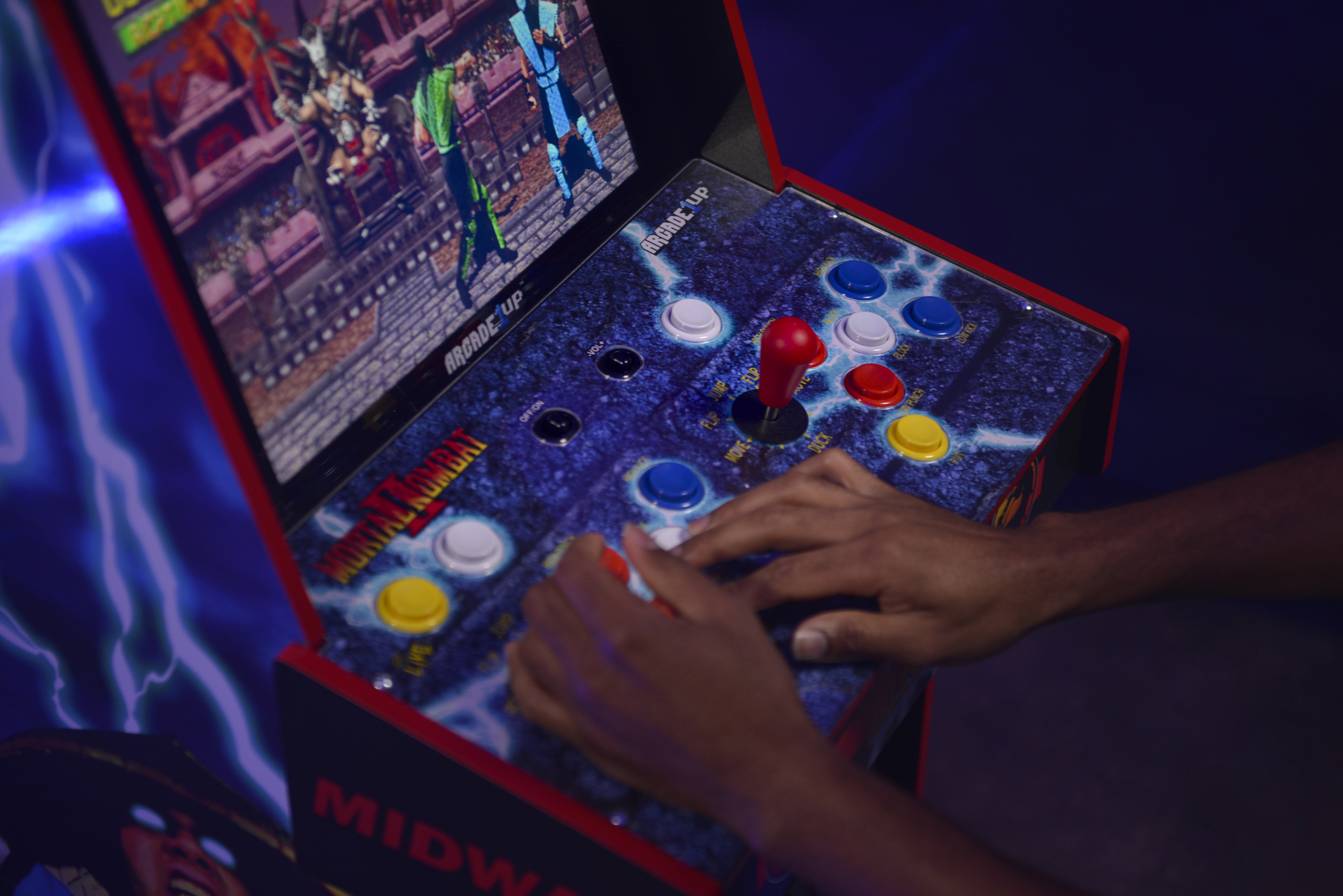 Arcade1Up Mortal Kombat II Deluxe Arcade Game with 5-foot-tall full-size stand-up cabinet, Black - Image 8