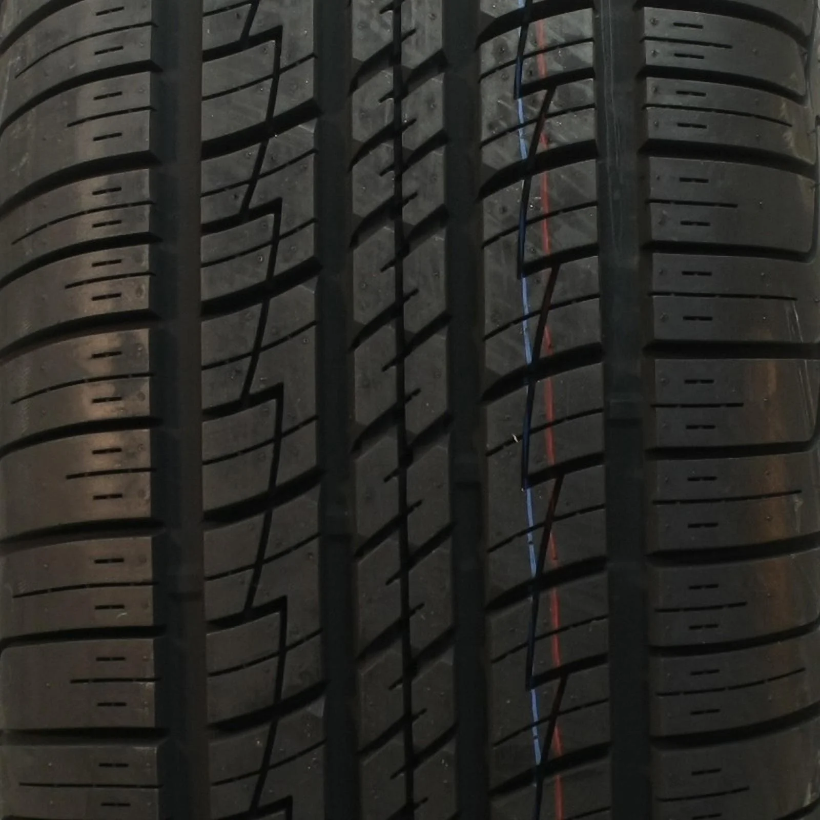 Gladiator QR700-SUV All Season 235/55R19 105V XL Passenger Tire - Image 6