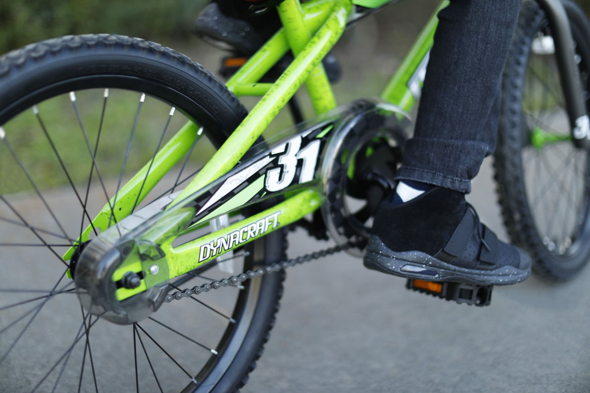 Dynacraft Wipeout 20-inch Boys BMX Bike for Age 7-14 Years - Image 8