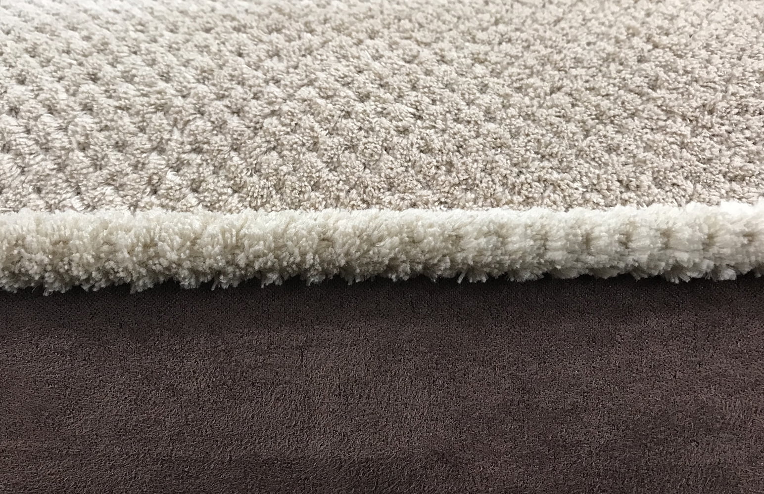 Arlee Deep Seated Lounger Sofa and Couch Style Pet Bed for Dogs and Cats - Image 3