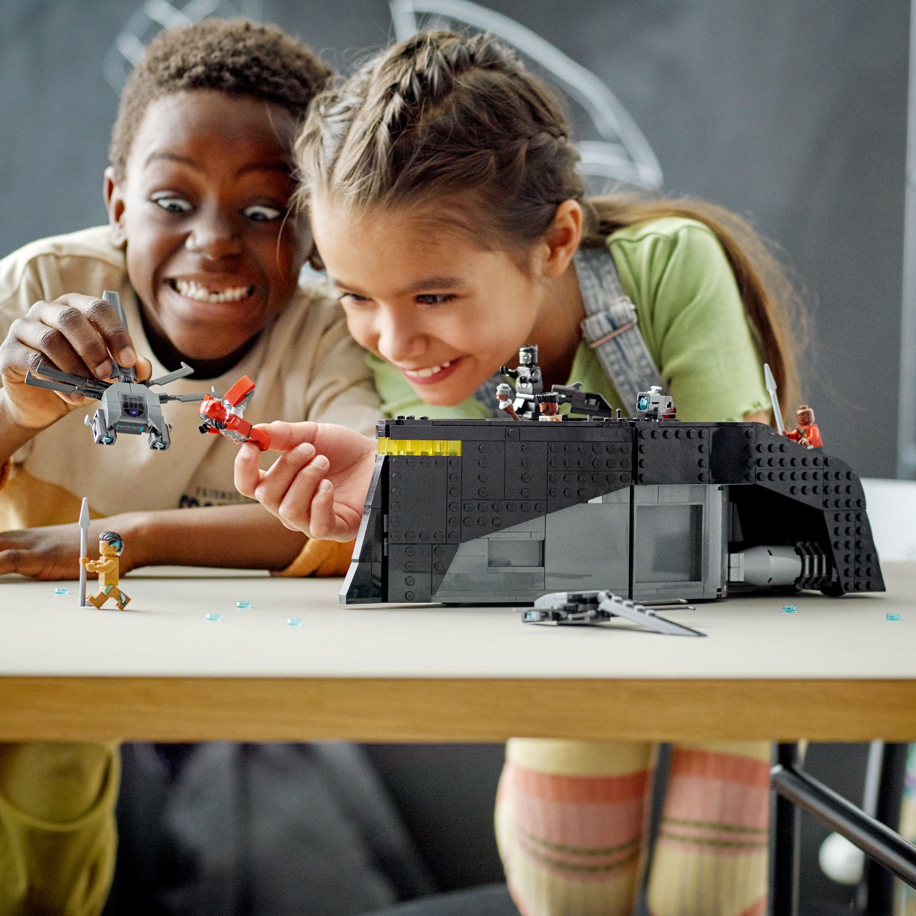 LEGO Marvel Black Panther: War on the Water, 76214 Wakanda Forever Buildable Boat Toy for Kids with 2 Drones, Avengers, Super Hero Underwater Adventures - Image 3