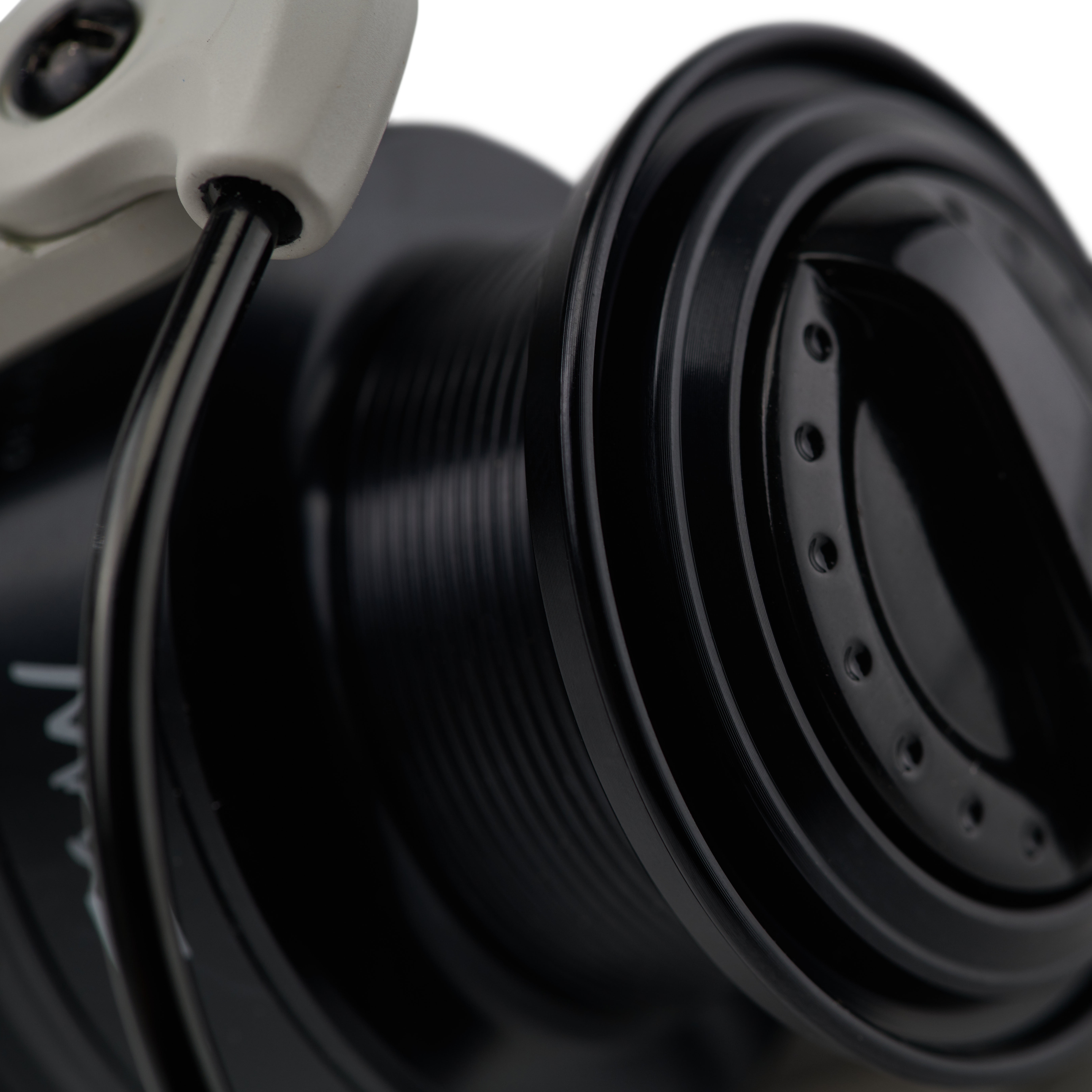 Abu Garcia Max Z Spinning Reel, Size 30 (1523273) - Image 8