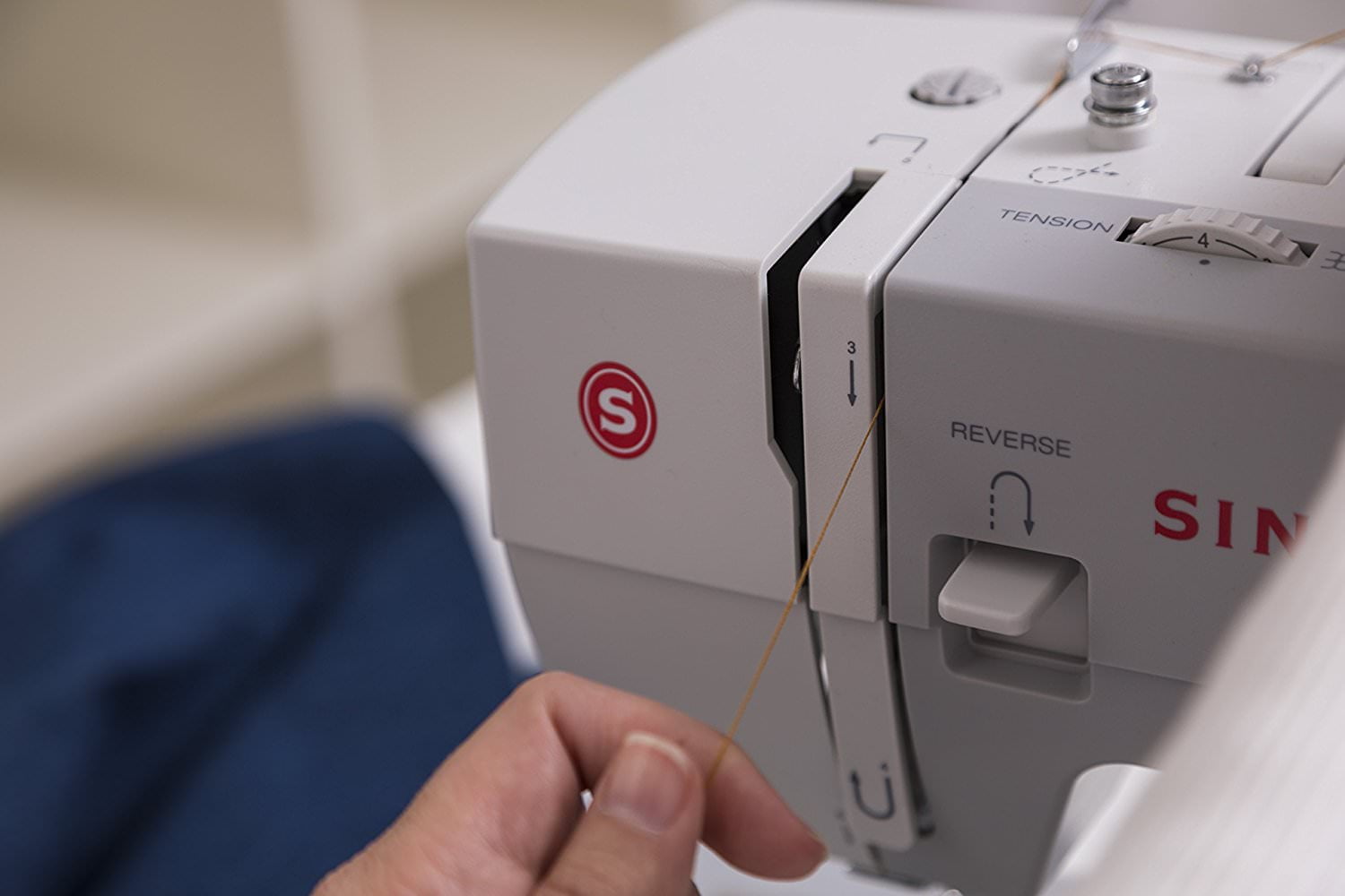 Singer® Heavy Duty 4423 Sewing Machine With 97 Stitch Applications - Image 3