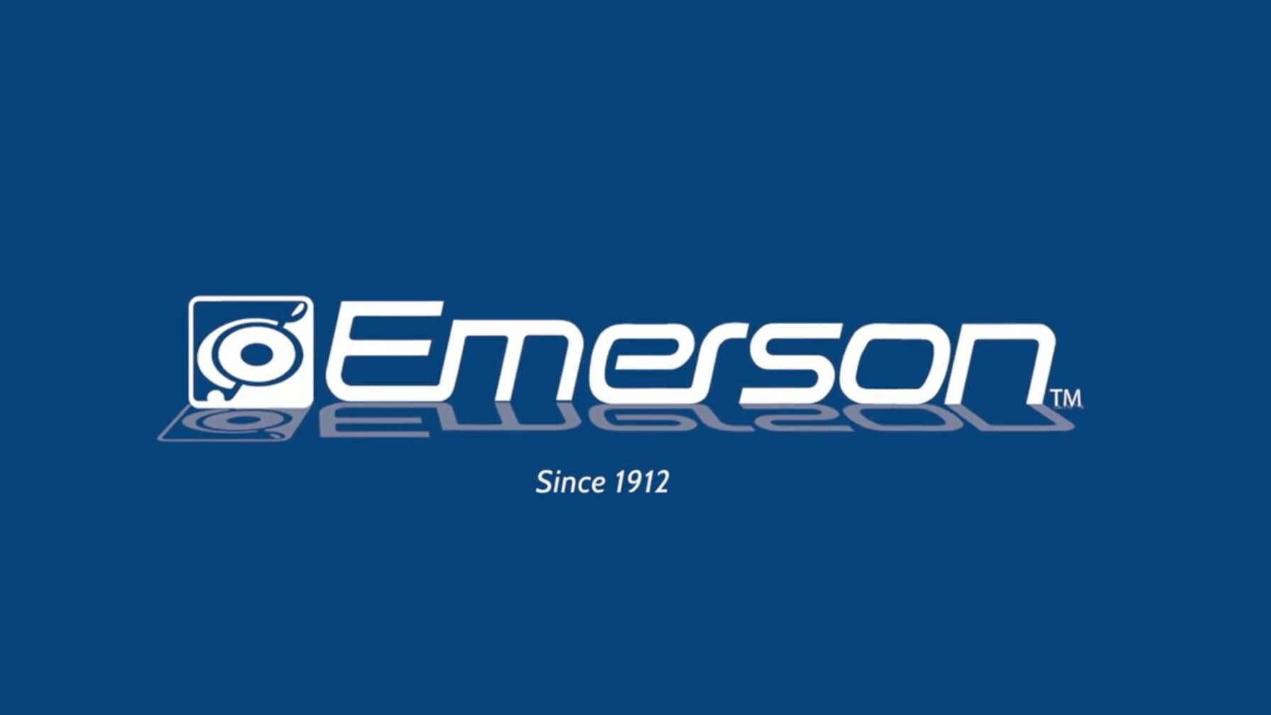 Emerson 0.9 Cu Ft 900 Watt, Touch Control Microwave Oven, Black - MW9255B - Image 2