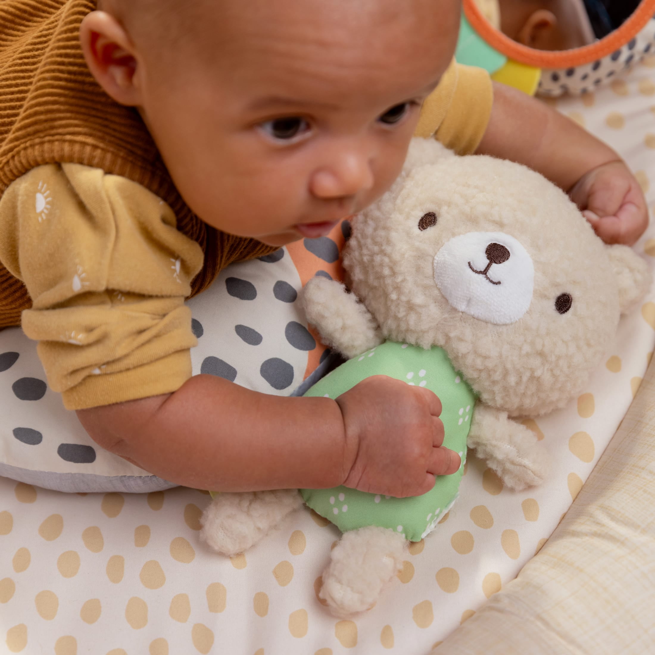 Ingenuity Every Season Plush Lambswool Baby Play Gym and Play Mat, 0+ Months - Natural - Image 3