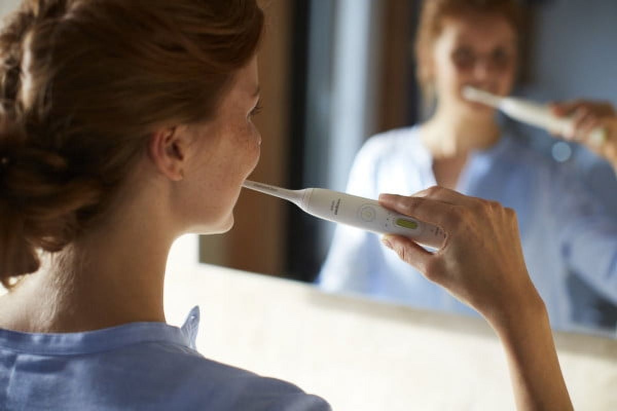 Philips Sonicare HealthyWhite+ electric rechargeable toothbrush, HX8911/02 - Image 4