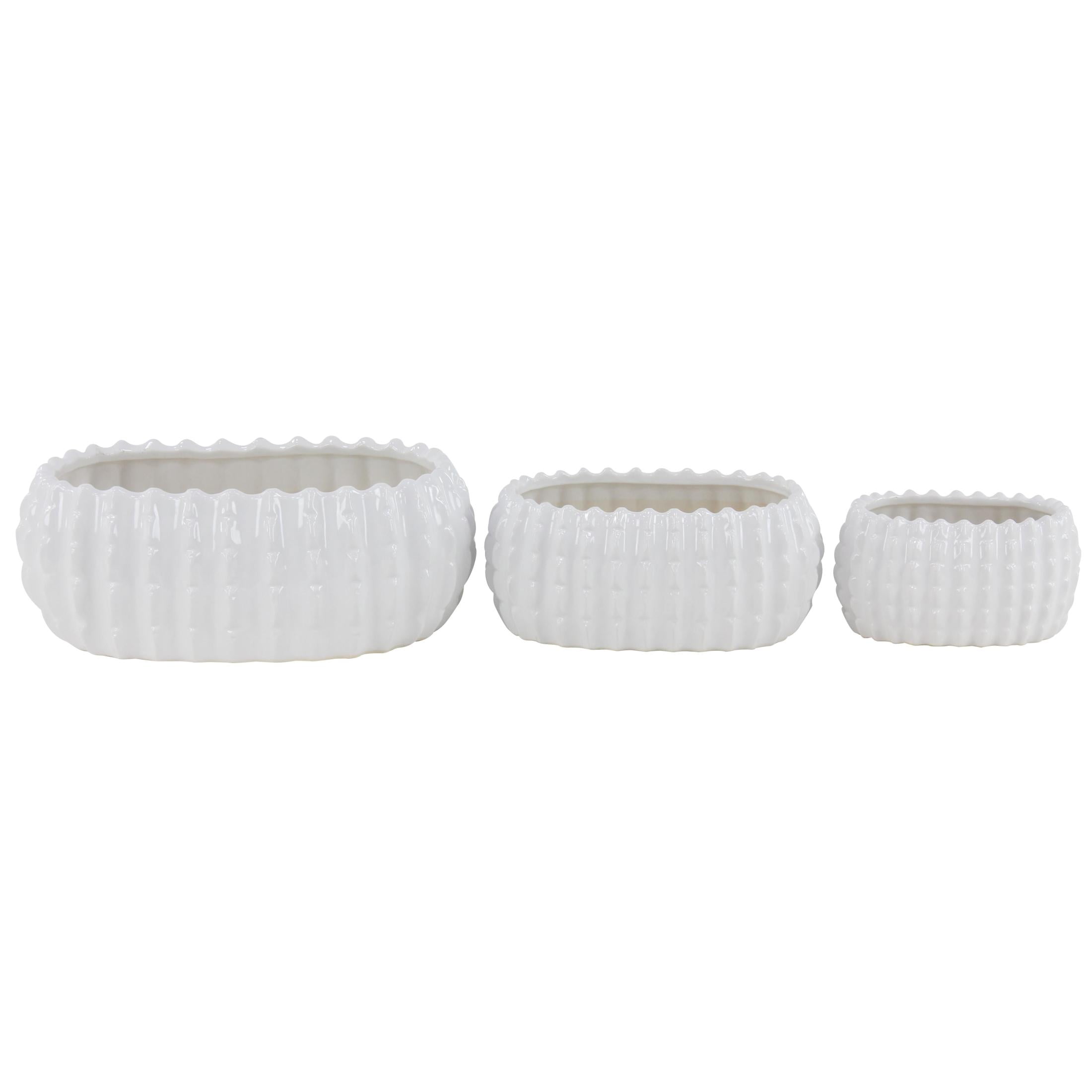 DecMode White Ceramic Indoor Outdoor Planter, Set of 3 17", 13", 8"W
