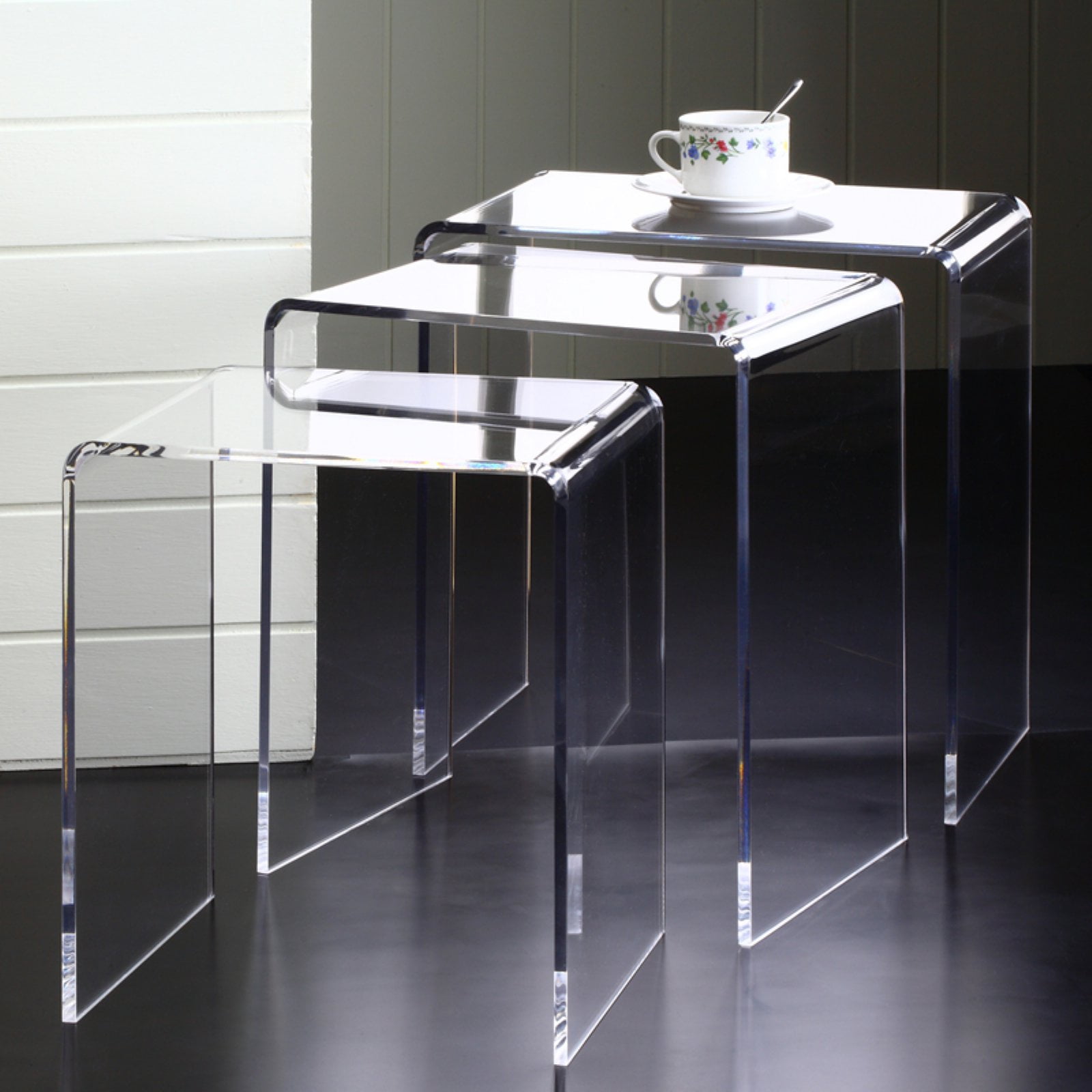 Fox Hill Trading Pure Decor Lucite and Acrylic Nesting Tables - Clear (Set of 3)