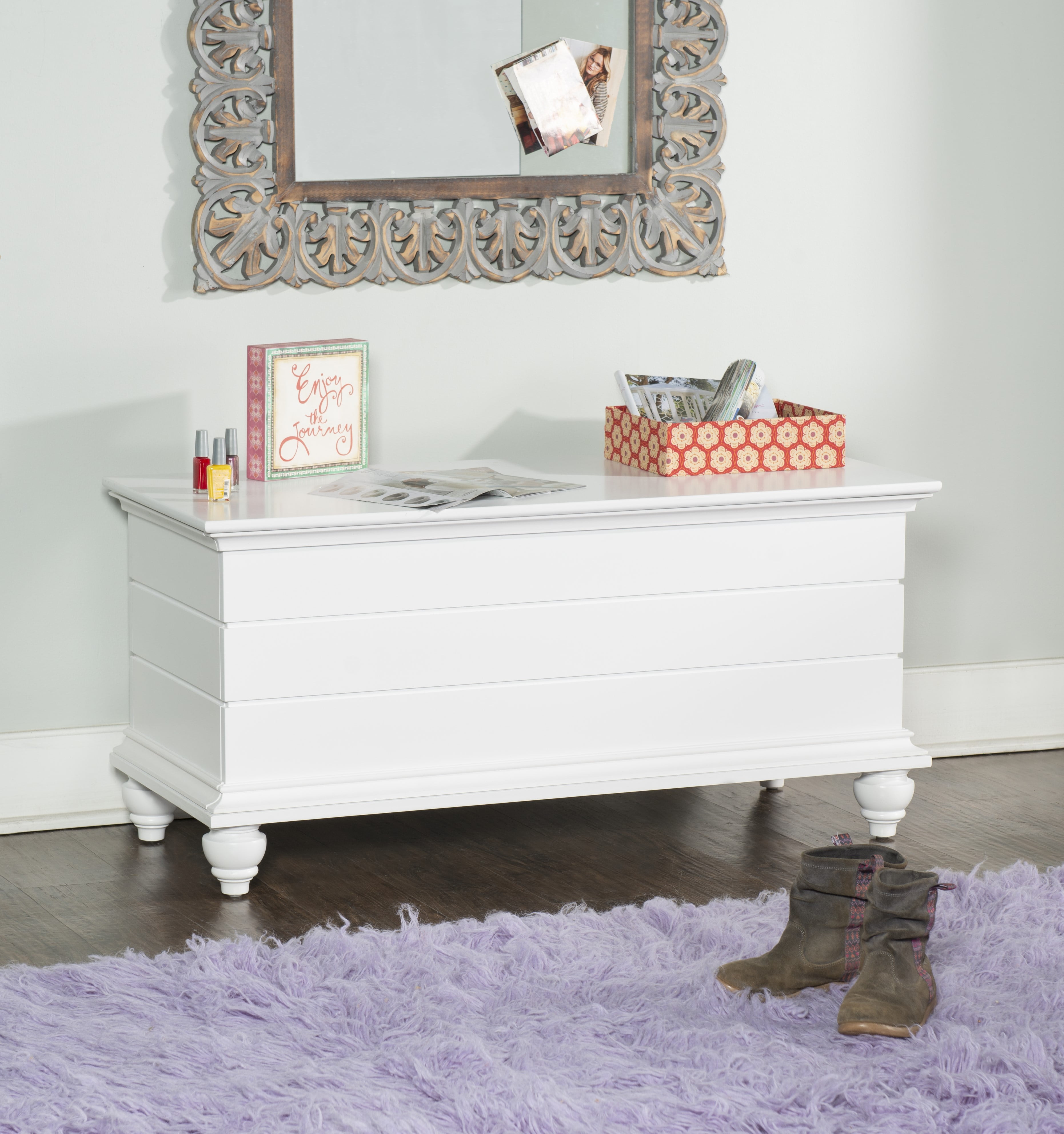 Marisa Cedar Storage Chest, White