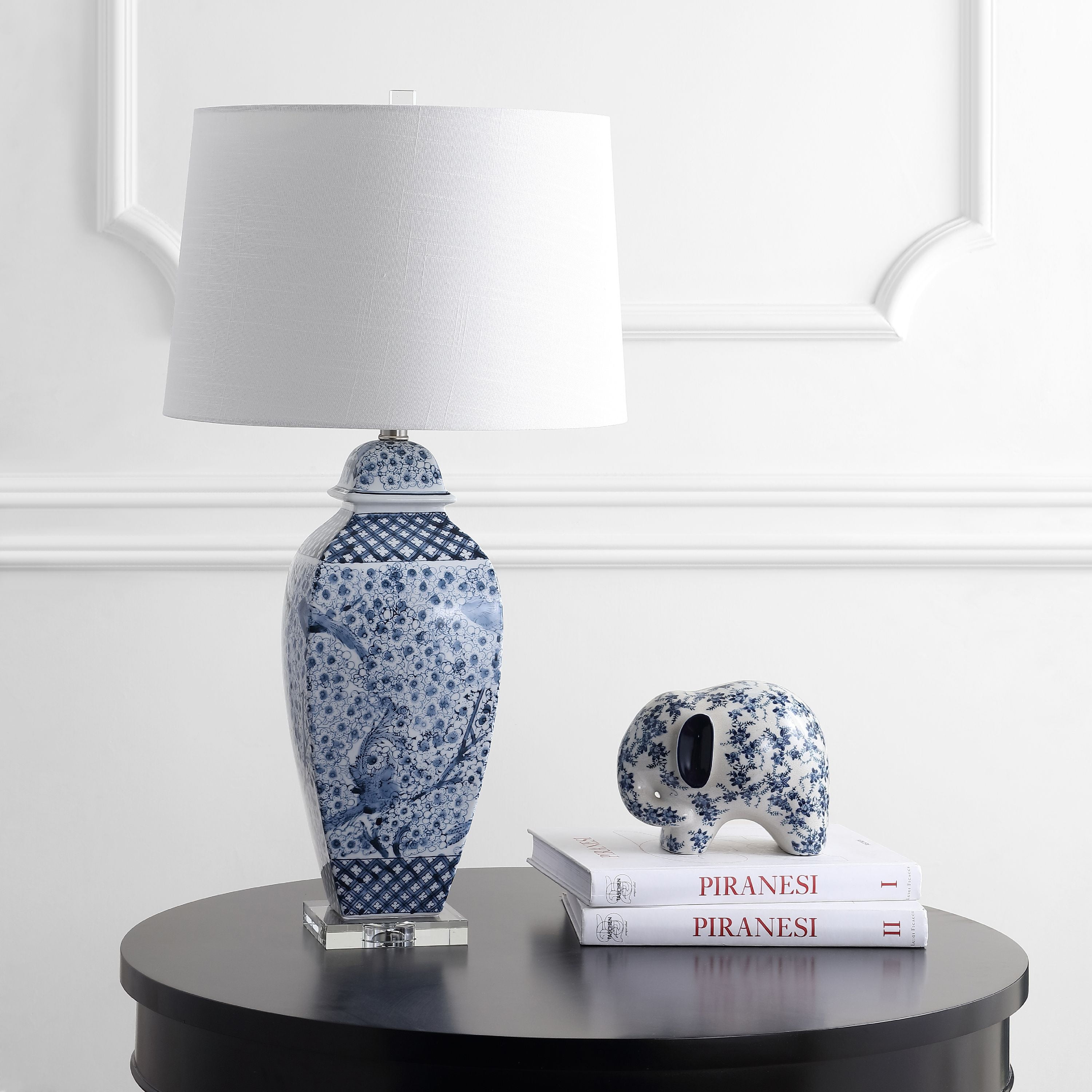 Safavieh Braeden Floral 30 in. H Table Lamp, Blue/White