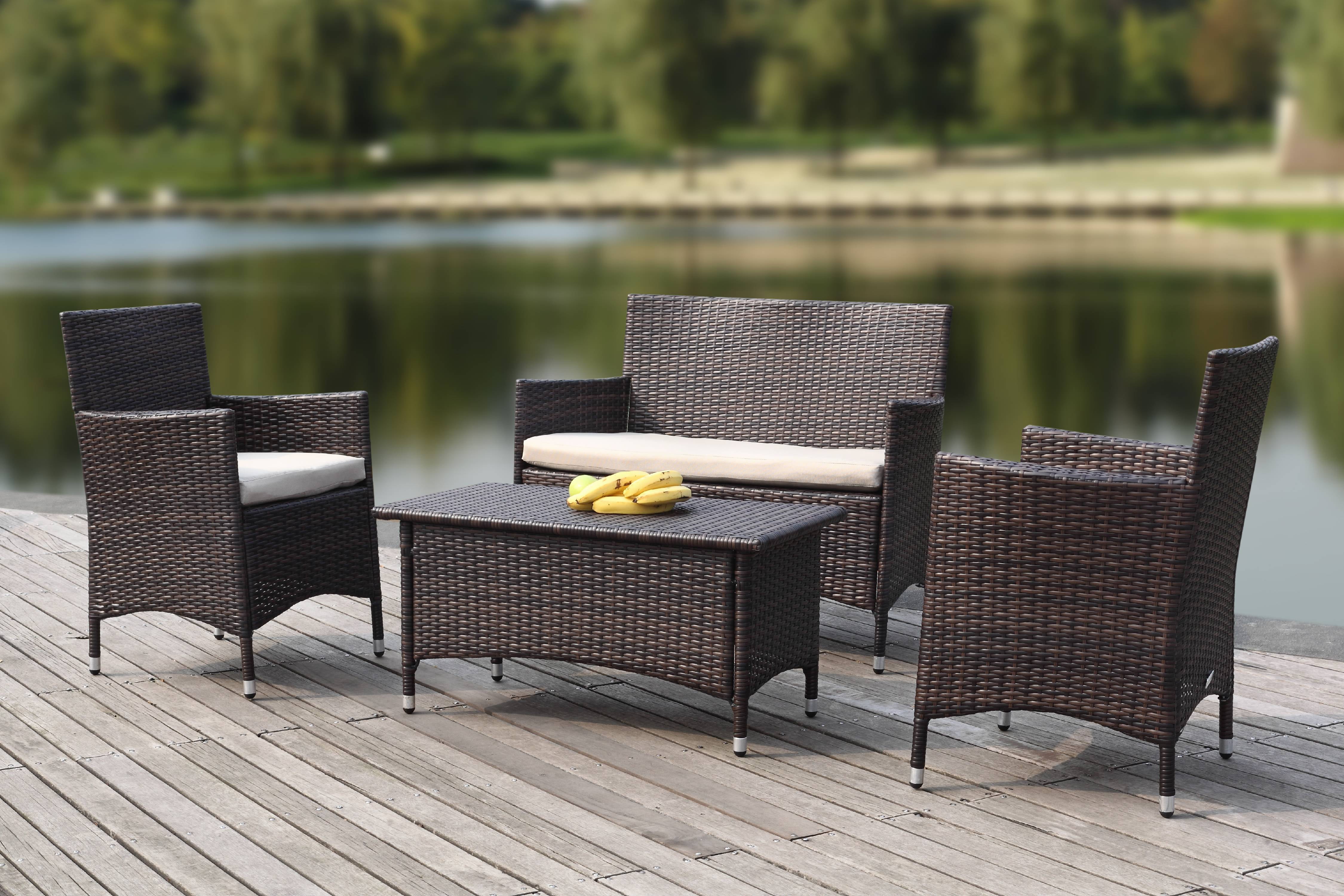 Safavieh Figueroa Outdoor Contemporary 4 Piece Set with Cushion