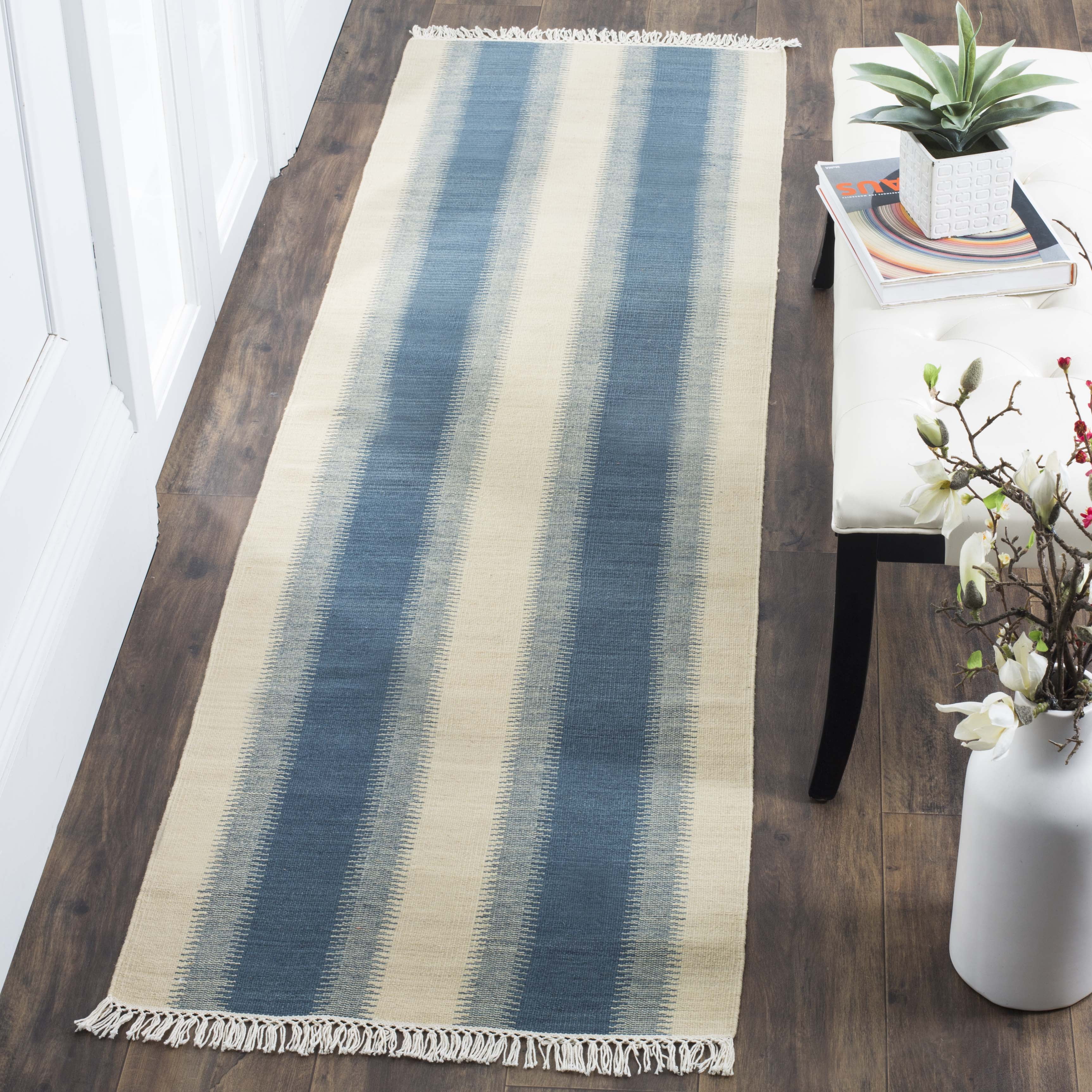 Safavieh Jonava Kilim Colten Solid Area Rug or Runner