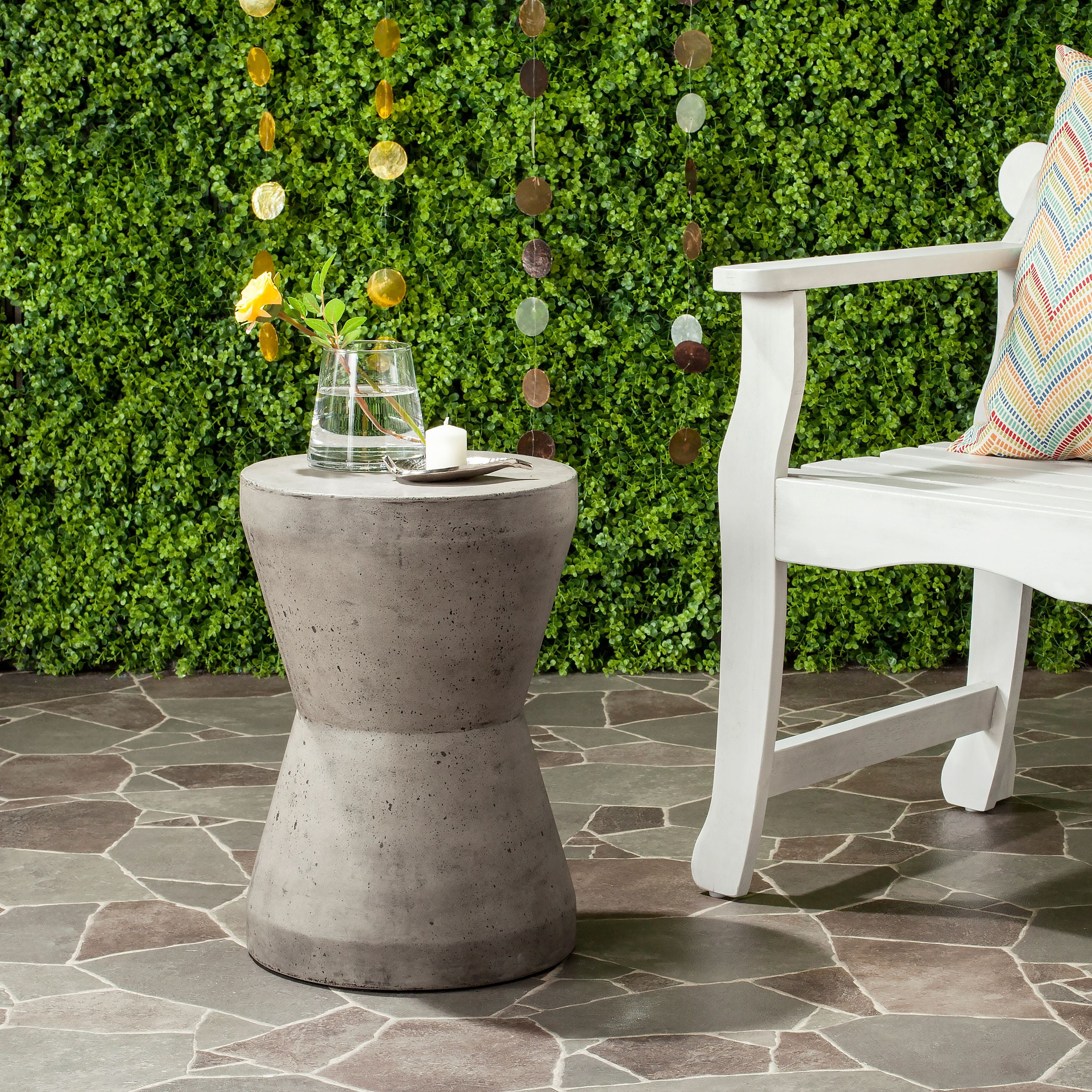 Safavieh Torre 17.3" Modern Concrete Indoor/Outdoor Accent Table in Dark Gray