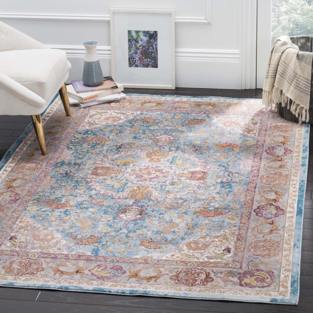 SAFAVIEH Aria Maris Traditional Area Rug, Blue/Orange, 4' x 6'