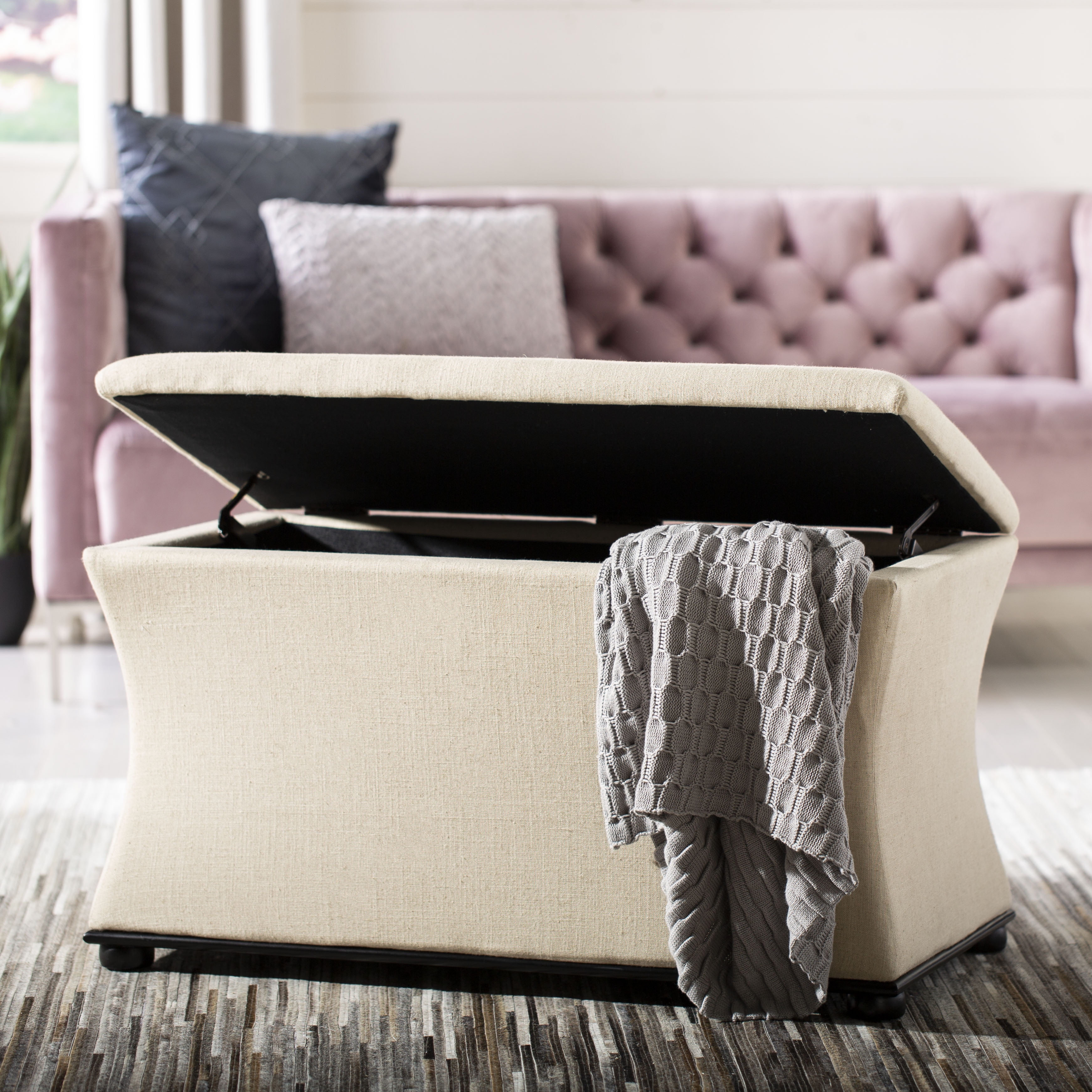 SAFAVIEH Aroura Transitional Glam Flip Top Upholstered Storage Bench, Beige