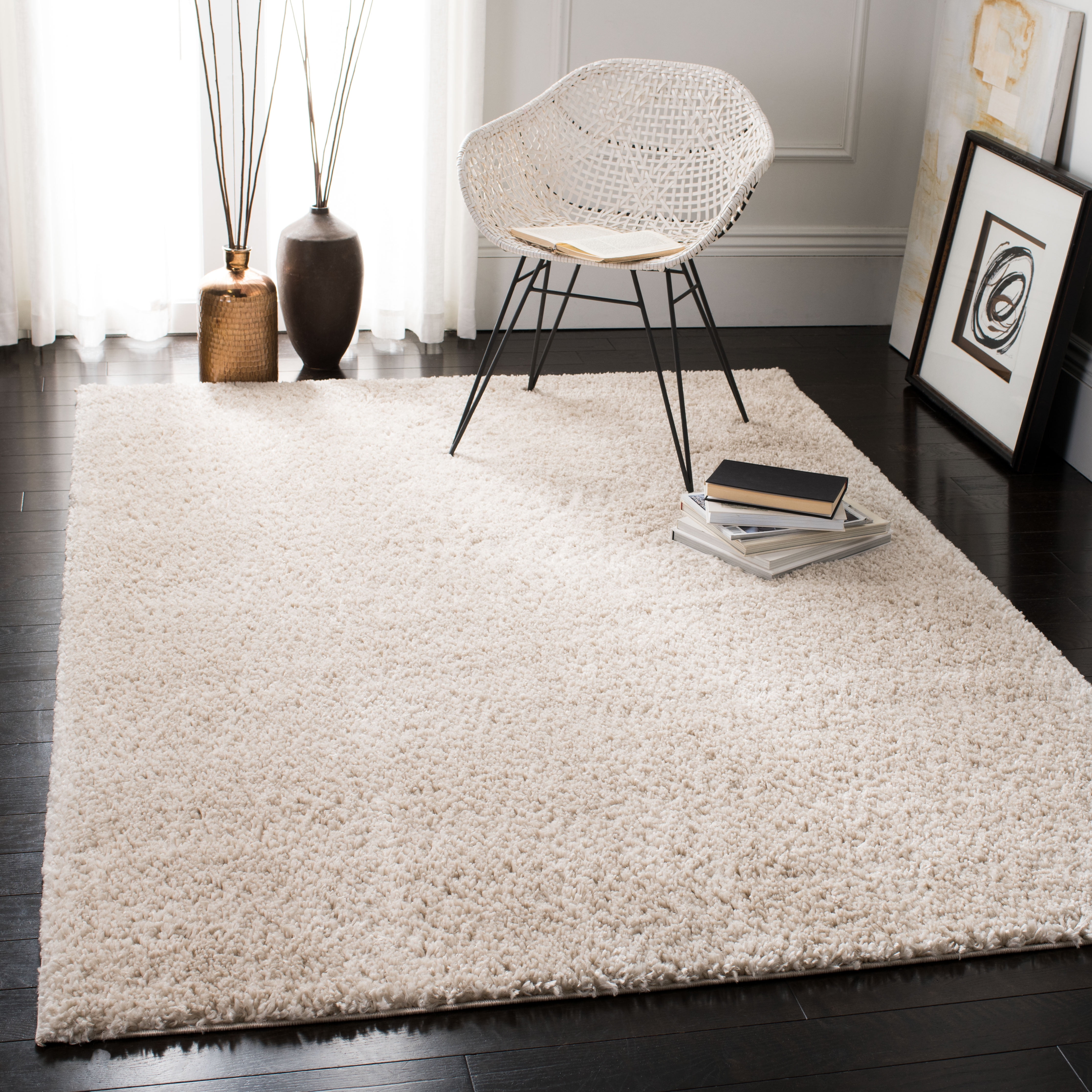 SAFAVIEH August Carlene Solid Plush Shag Area Rug, Beige, 11' x 11' Square - Large - Modern Design, Beige, Non-Shedding & Easy Cleaning, Ultra Plush Thick Pile, Ideal for Living Room, Bedroom