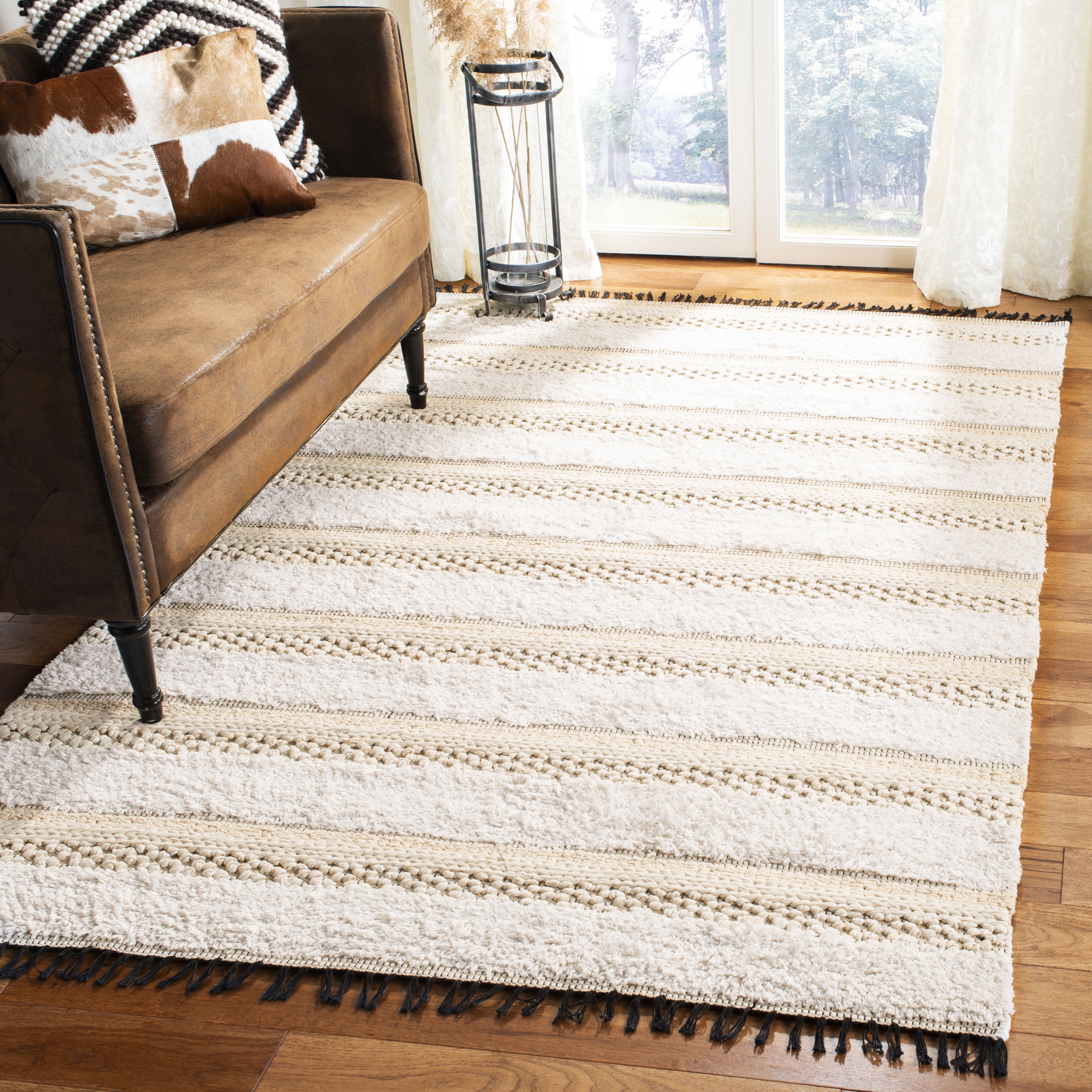 SAFAVIEH Boston Annandale Striped Textured Cotton Area Rug, Ivory/Beige, 5' x 8'