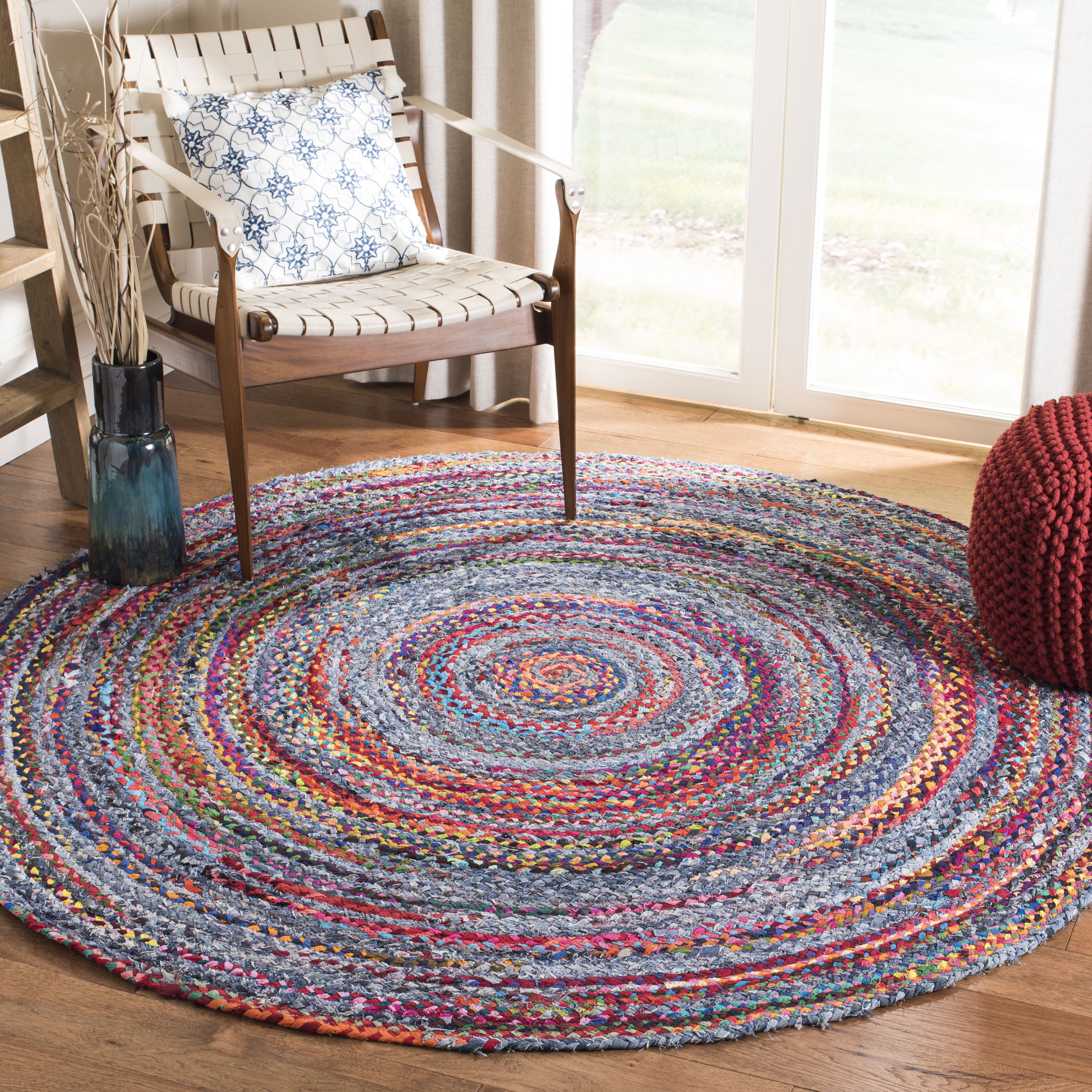SAFAVIEH Braided Jeanie Geometric Cotton Reversible Area Rug, Blue/Red, 6' x 6' Round