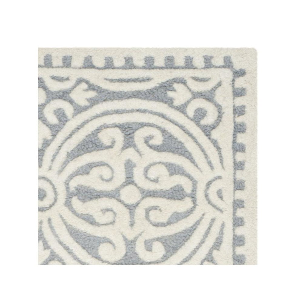 SAFAVIEH Cambridge Leslie Geometric Wool Runner Rug, Silver/Ivory, 2'6" x 10'