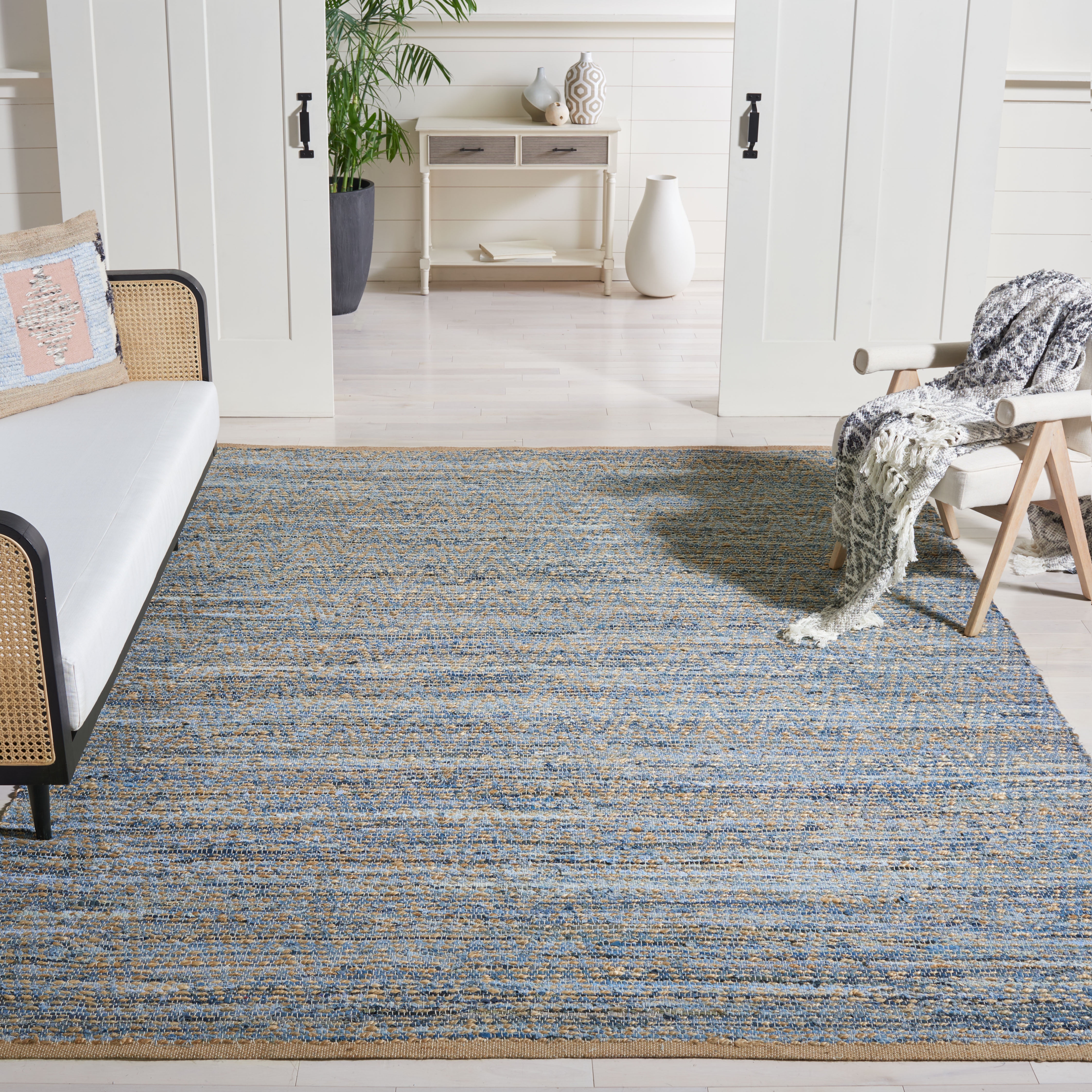 SAFAVIEH Cape Cod Leo Geometric Area Rug, Natural/Blue, 9' x 12'