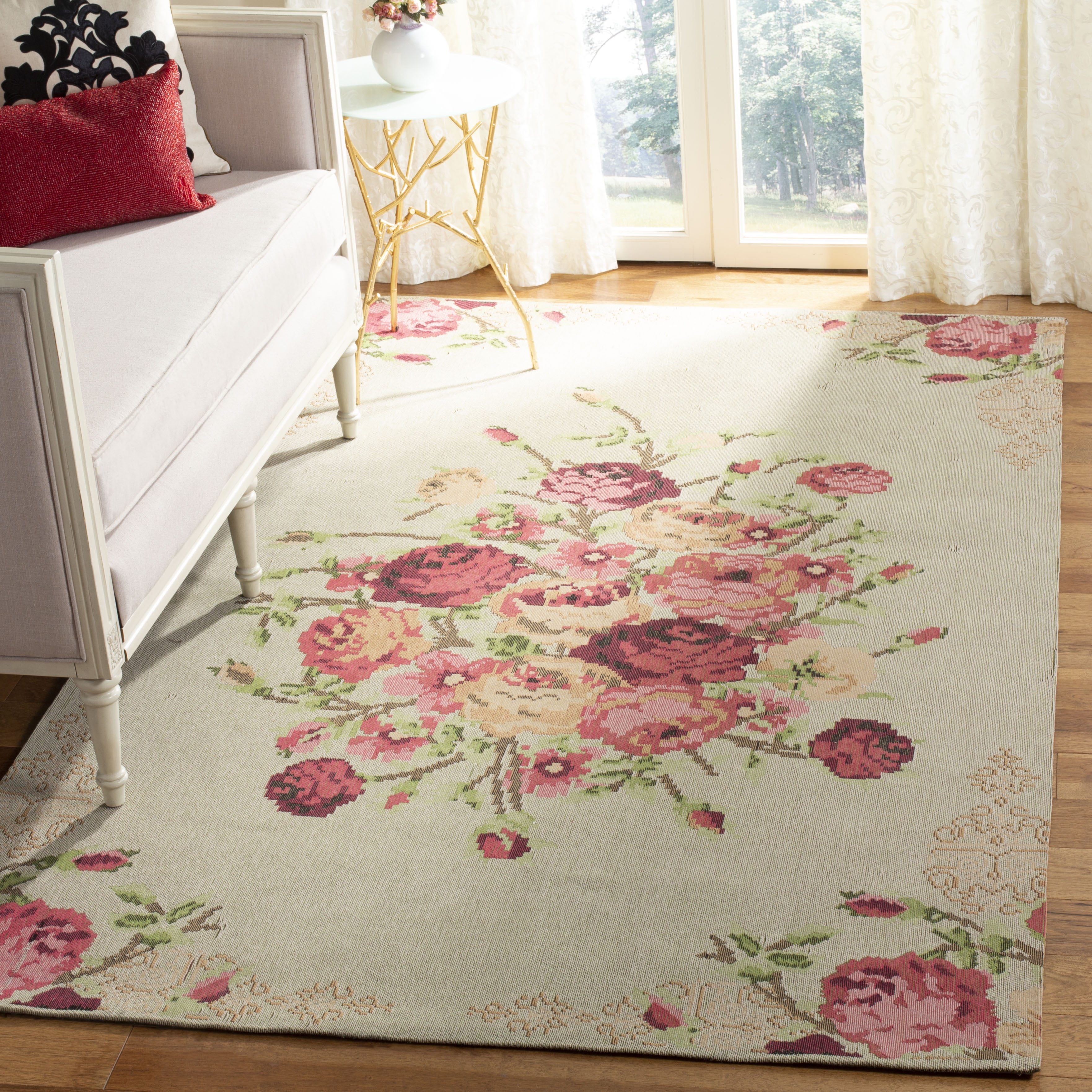 SAFAVIEH Classic Vintage Morven Floral Polyester Area Rug, Beige/Red, 5' x 8'