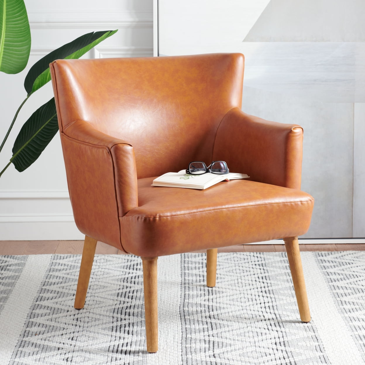 SAFAVIEH Delfino Modern Style Accent Chair, Cognac