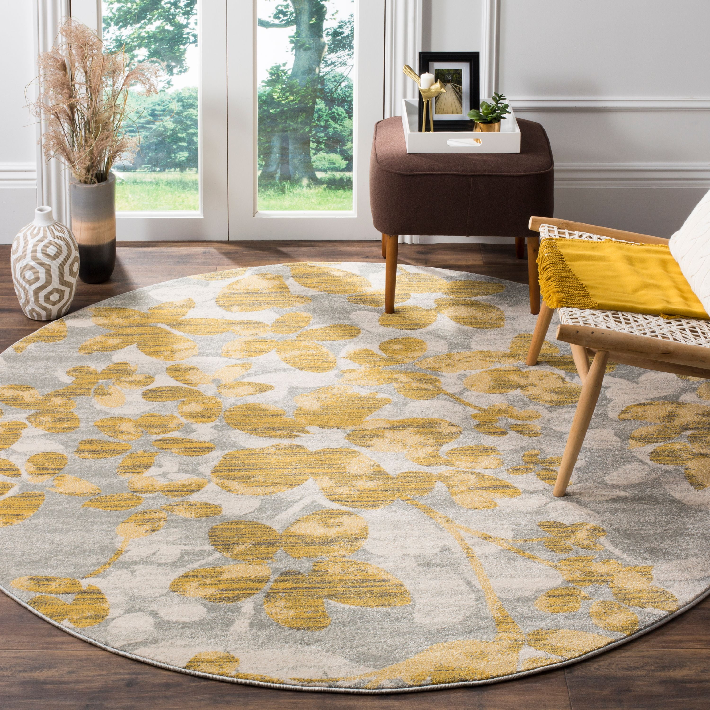 SAFAVIEH Evoke Pavel Floral Area Rug, Grey/Gold, 6'7" x 6'7" Round