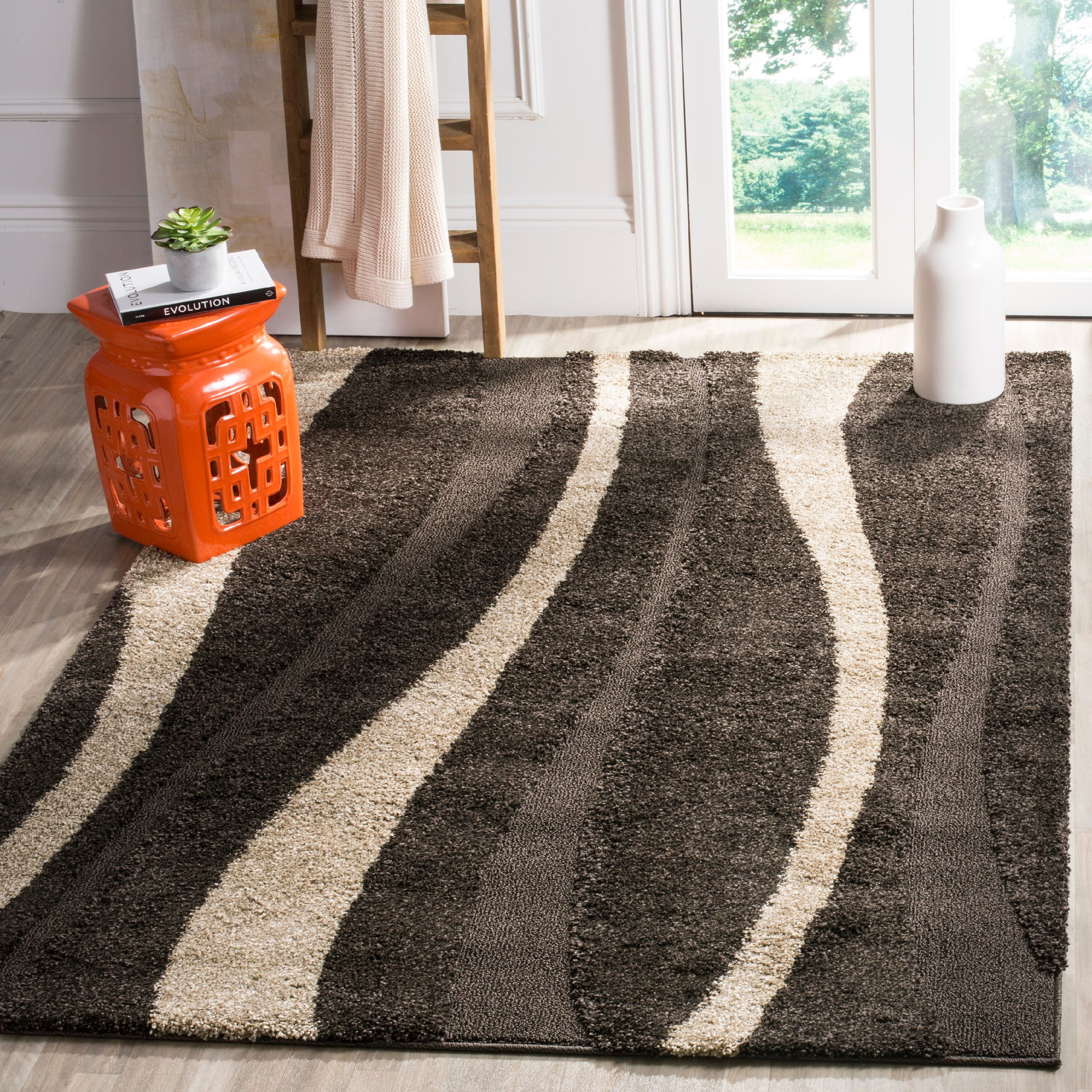 SAFAVIEH Florida Ellen Abstract Shag Area Rug, Dark Brown/Beige, 5'3" x 7'6"