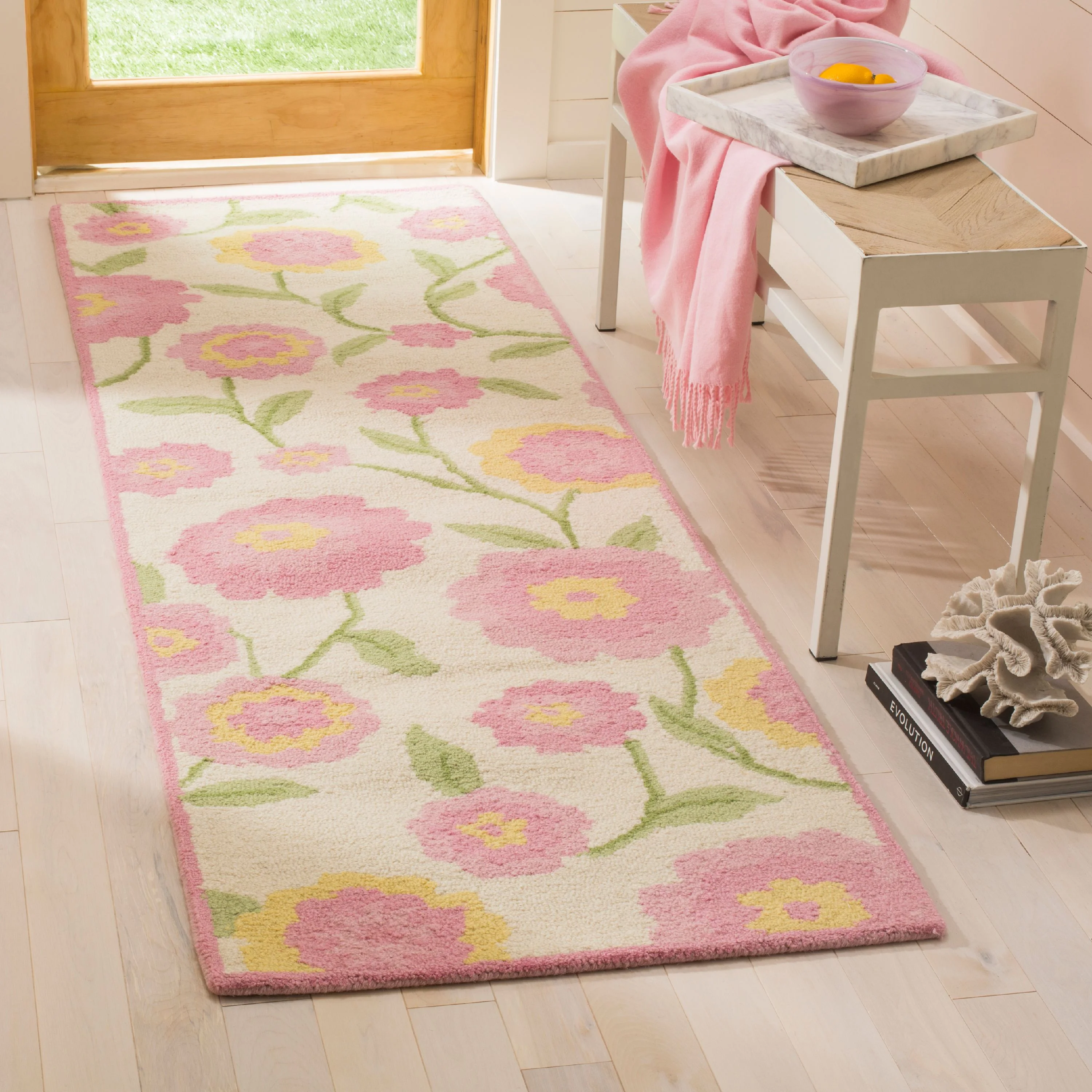 SAFAVIEH Kids Collection SFK355A Handmade Ivory/Pink Rug