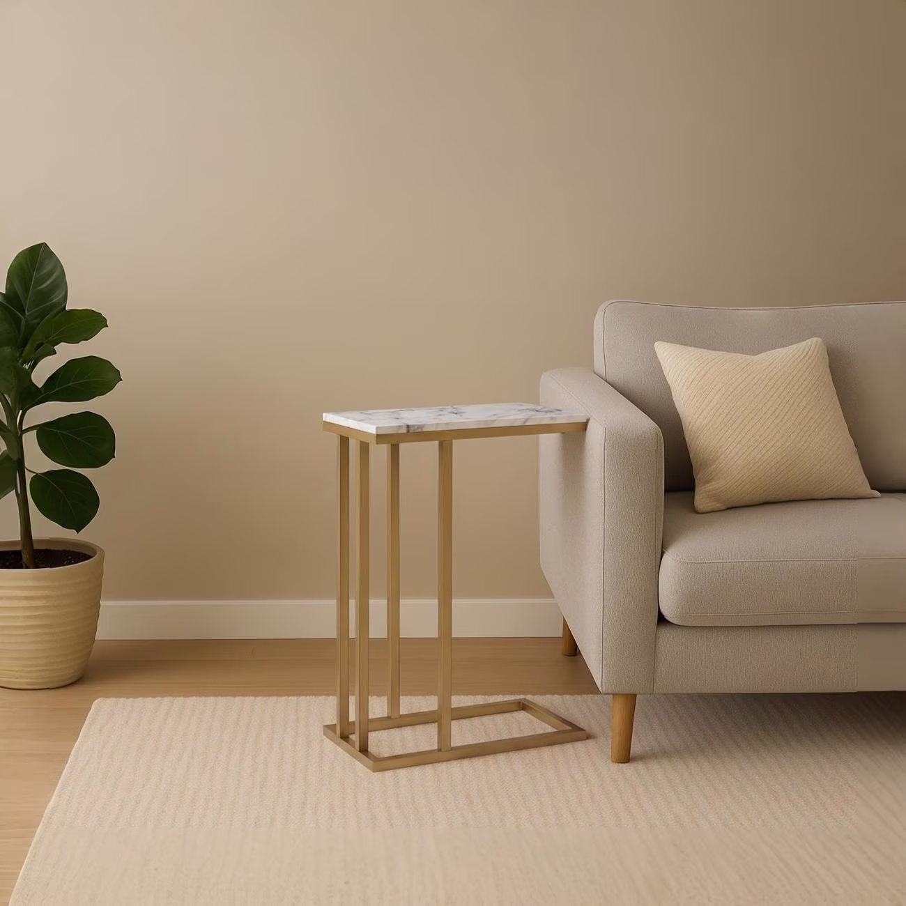 Teamson Home Marmo Modern Marble-Look C Shape Side Table, Marble/Brass